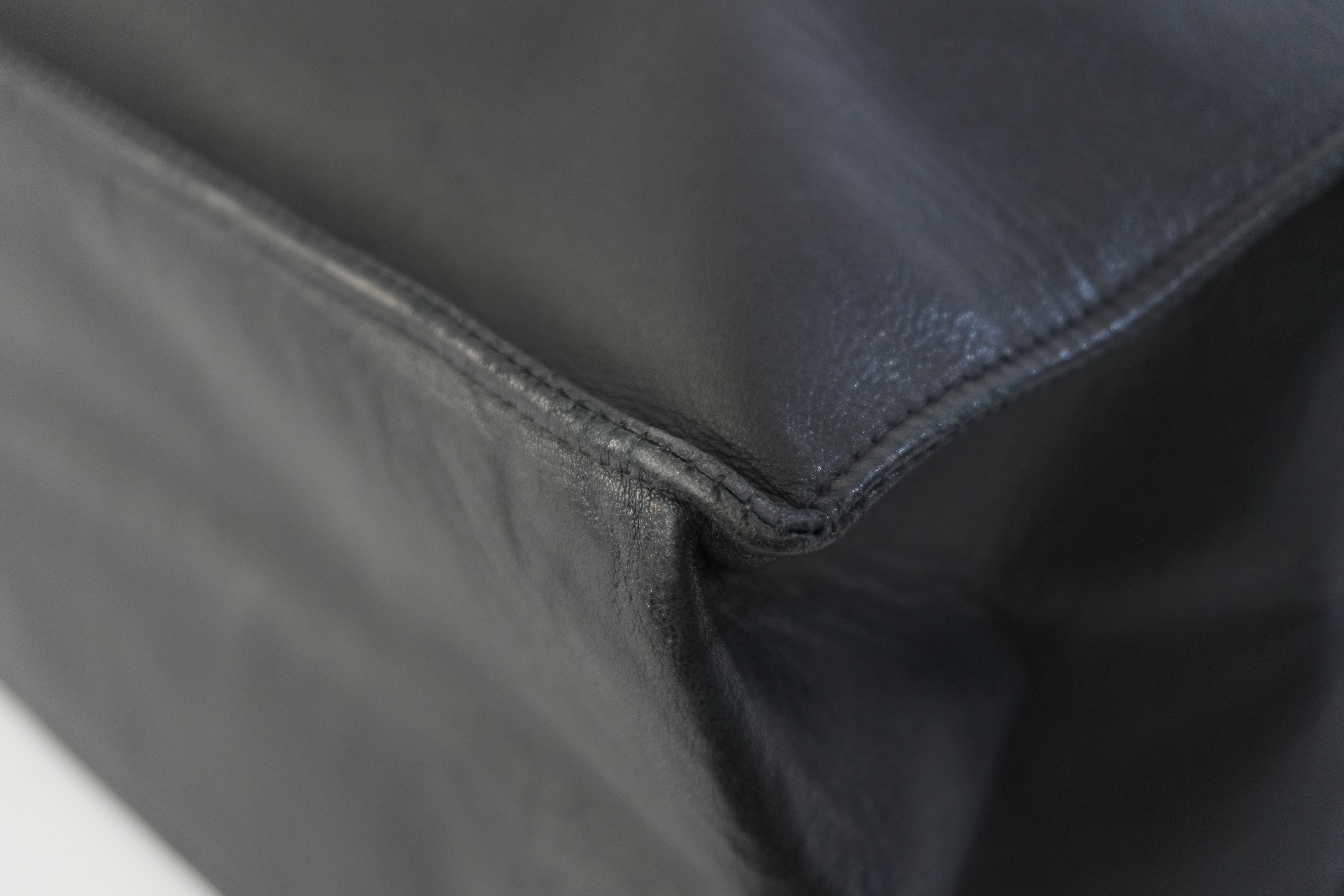 Pre-owned Chanel Lambskin Leather Chain Tote Bag Black