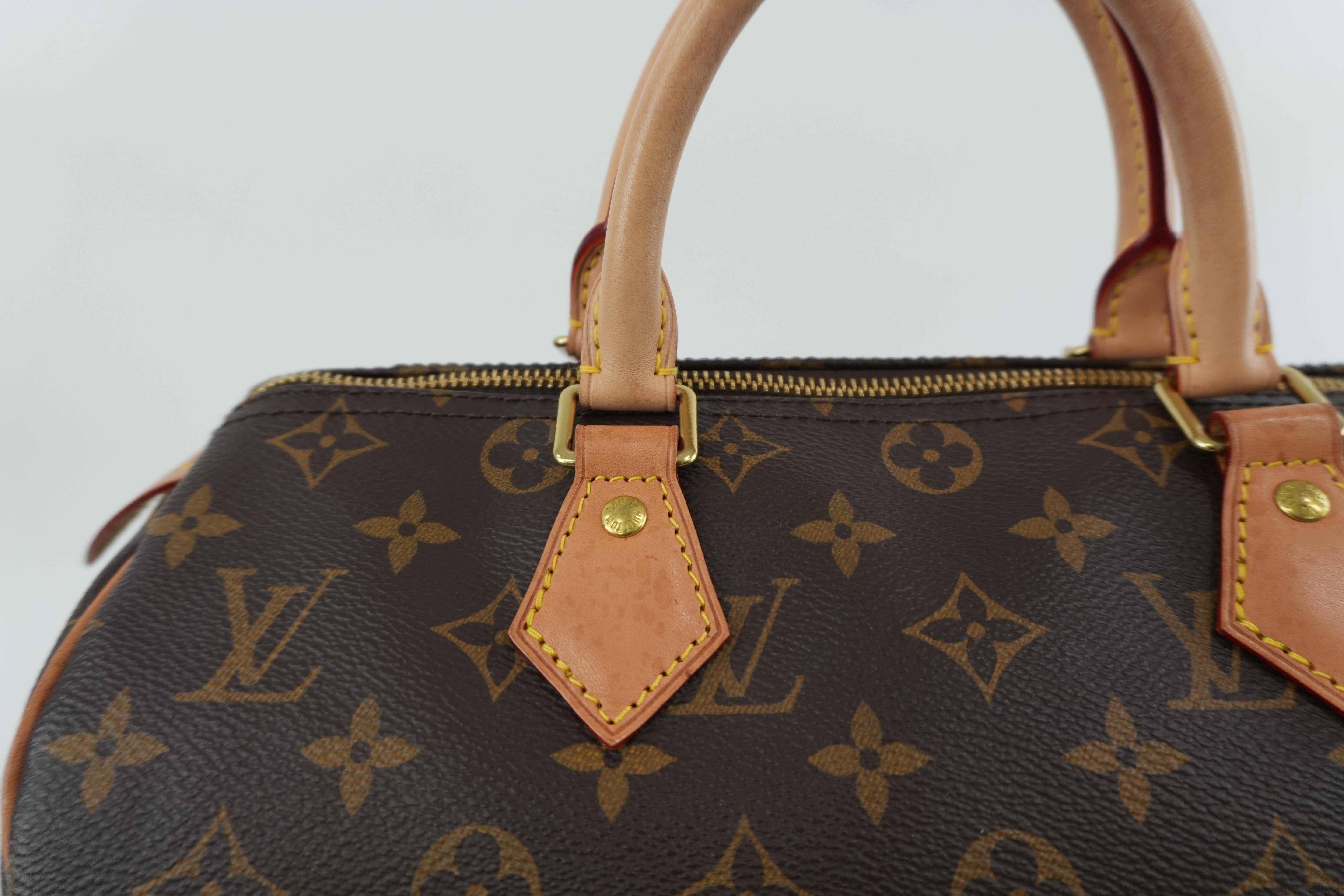 Louis Vuitton Monogram Speedy 30 Handbag Used