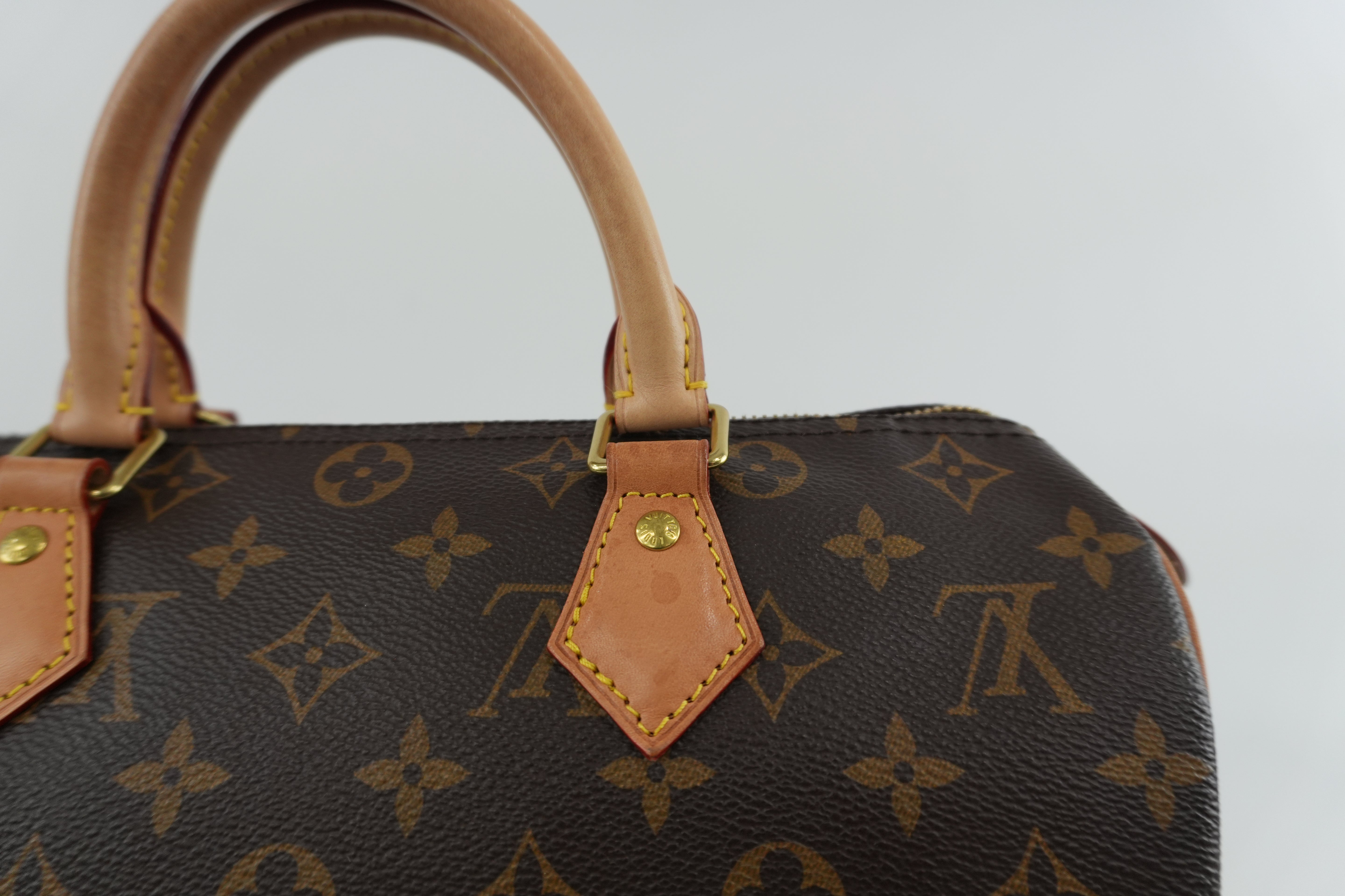 Louis Vuitton Monogram Speedy 30 Handbag Used