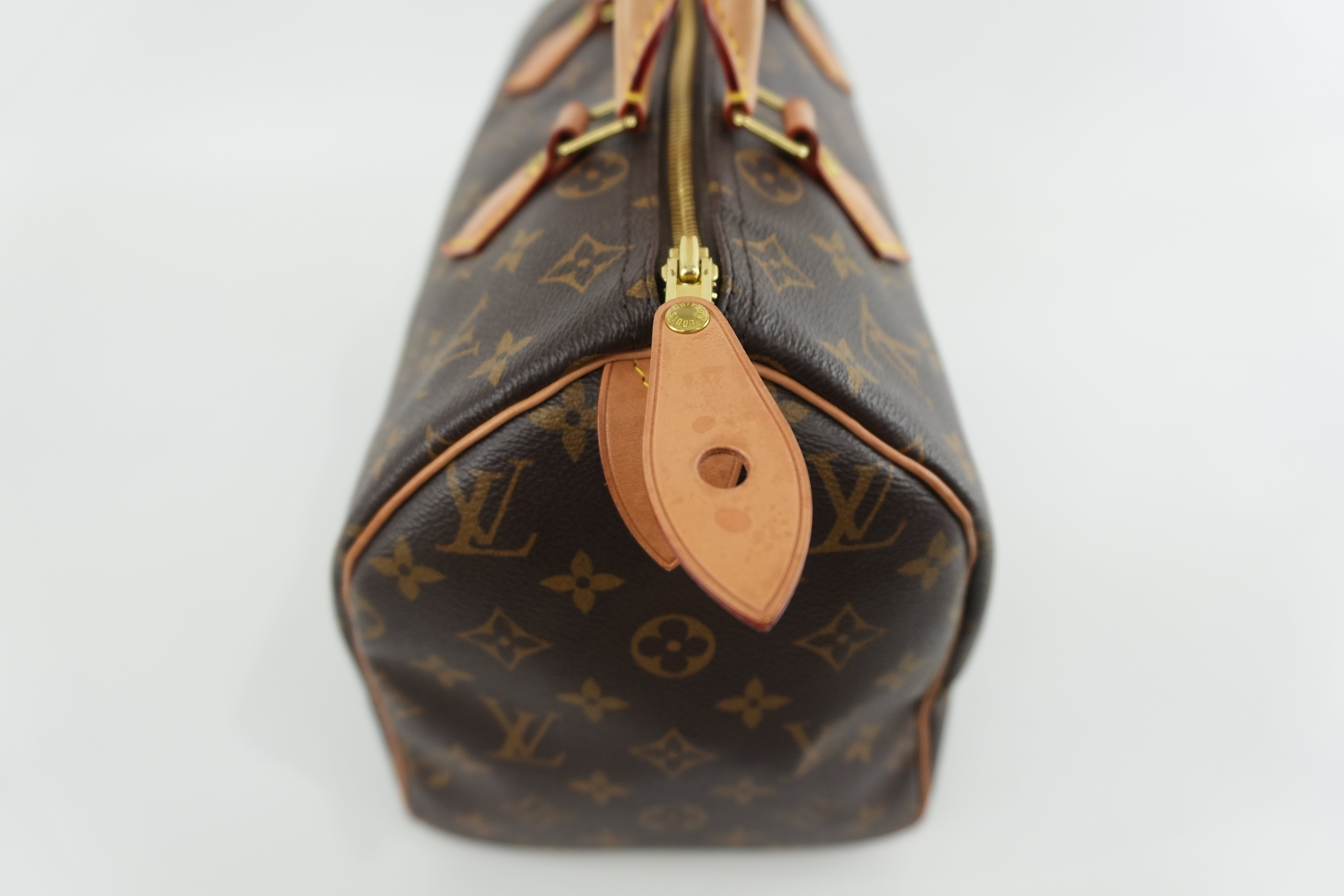 Louis Vuitton Monogram Speedy 30 Handbag Used
