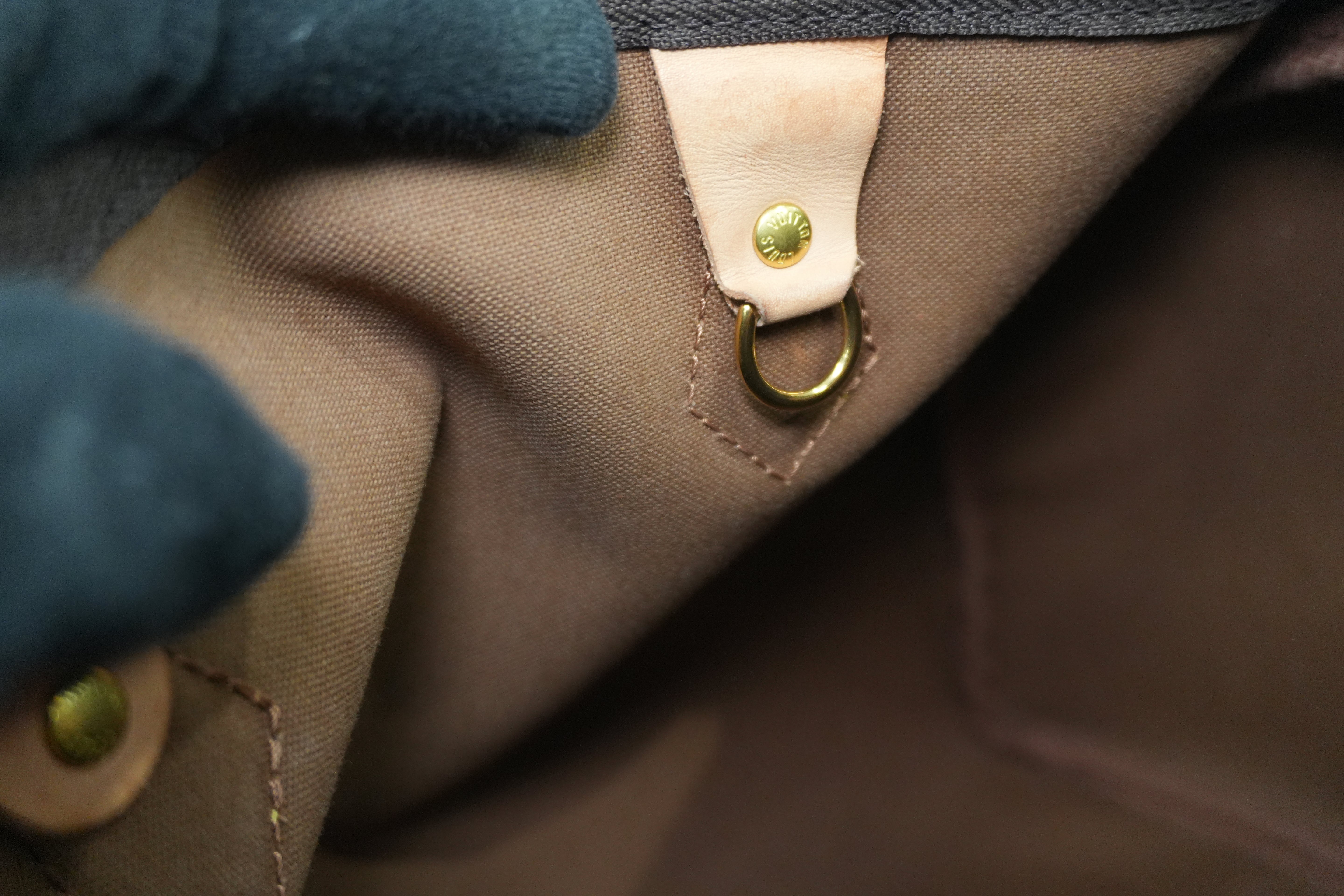 Louis Vuitton Monogram Speedy 30 Handbag Used