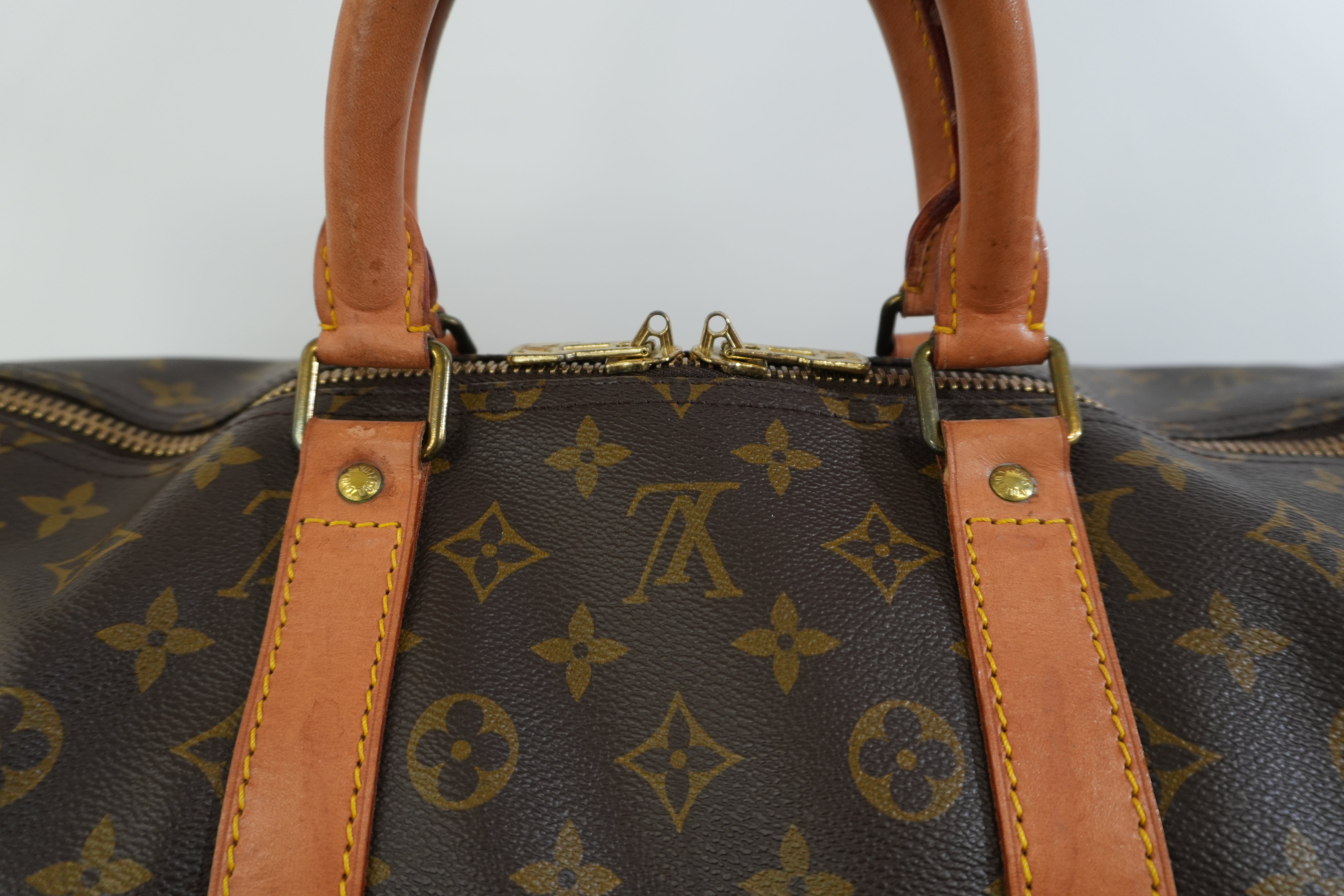 Pre-owned Louis Vuitton Monogram Keepall 55 Travel Bag