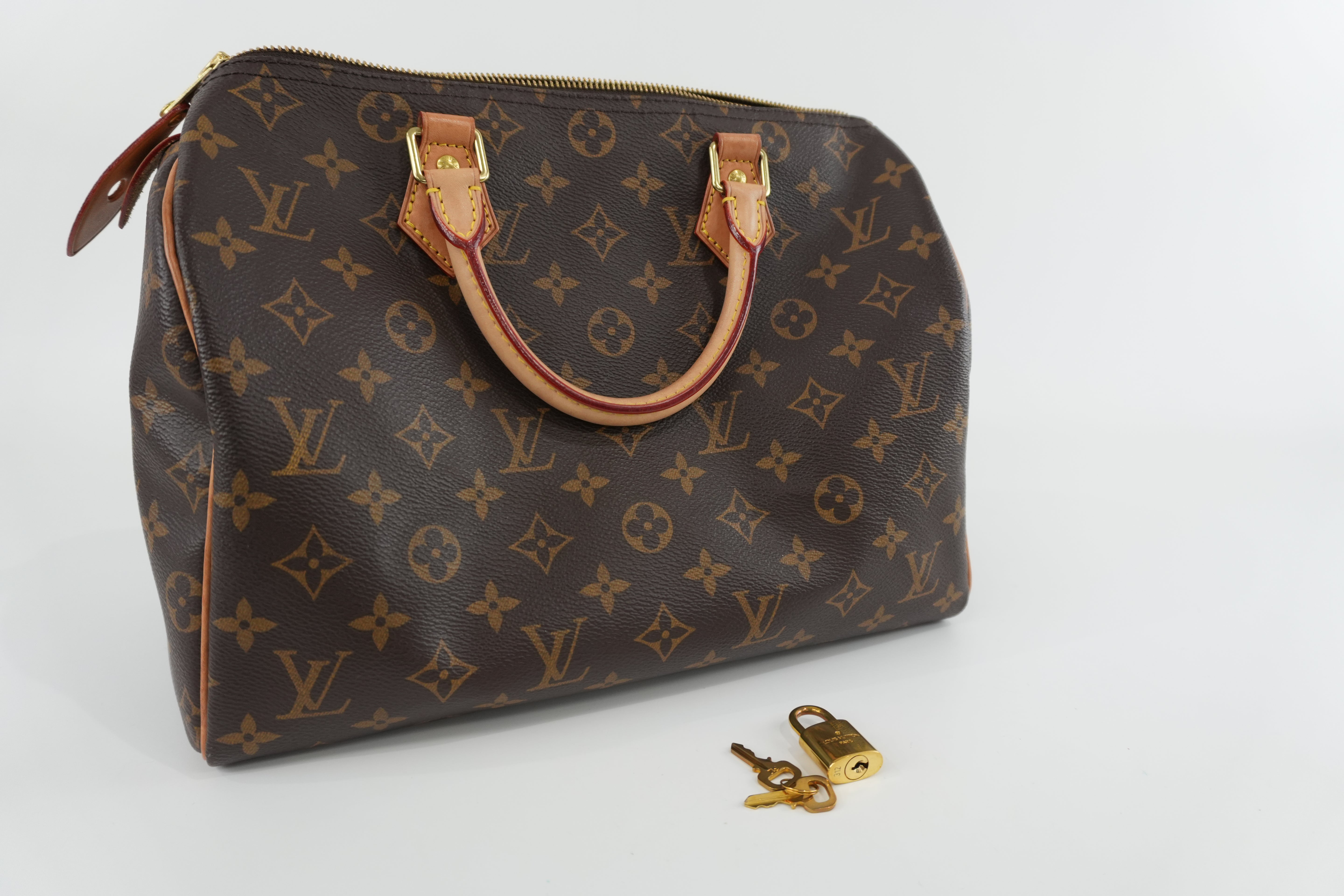 Louis Vuitton Monogram Speedy 30 Handbag Used