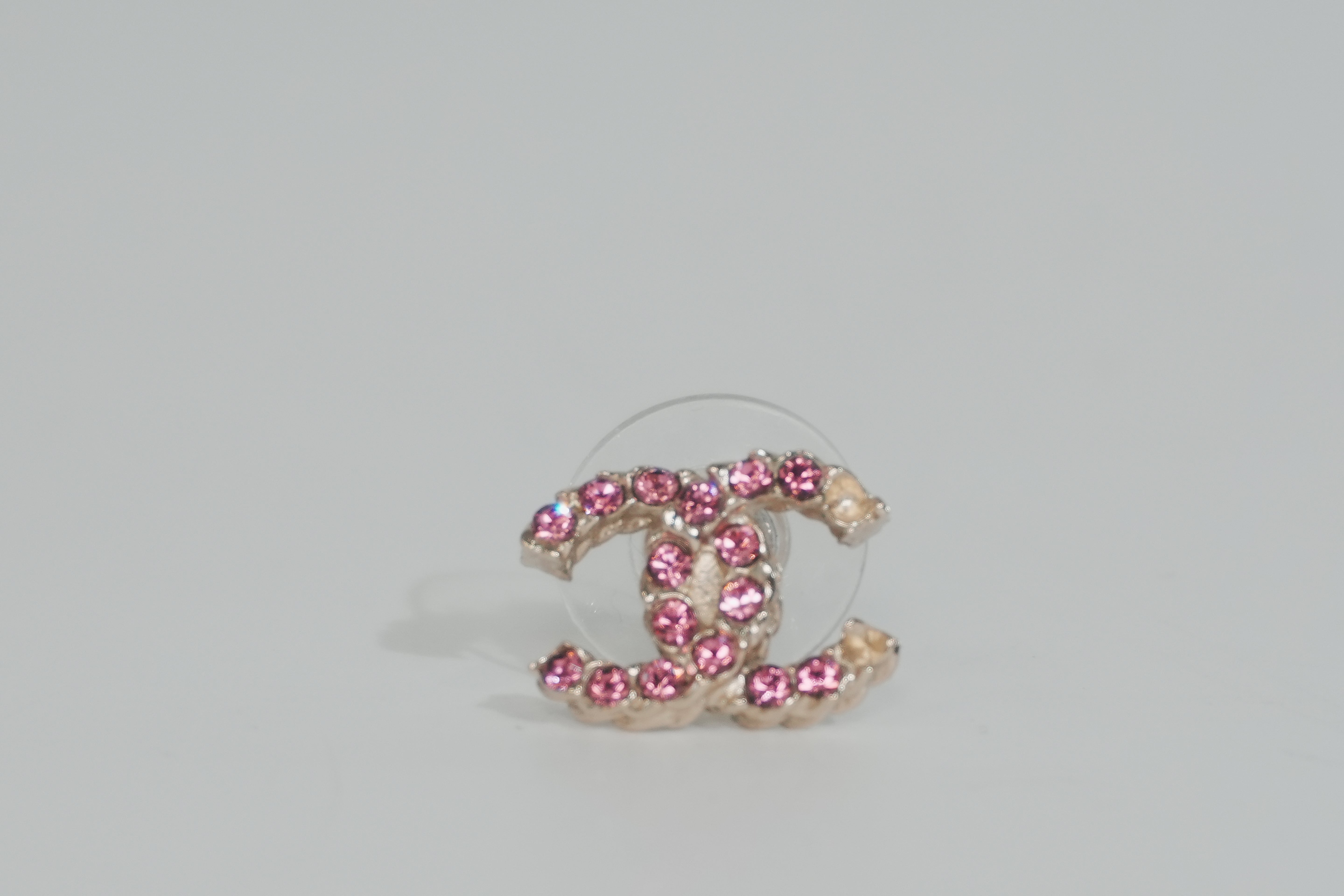 Pre-owned Chanel CC Earrings Pink