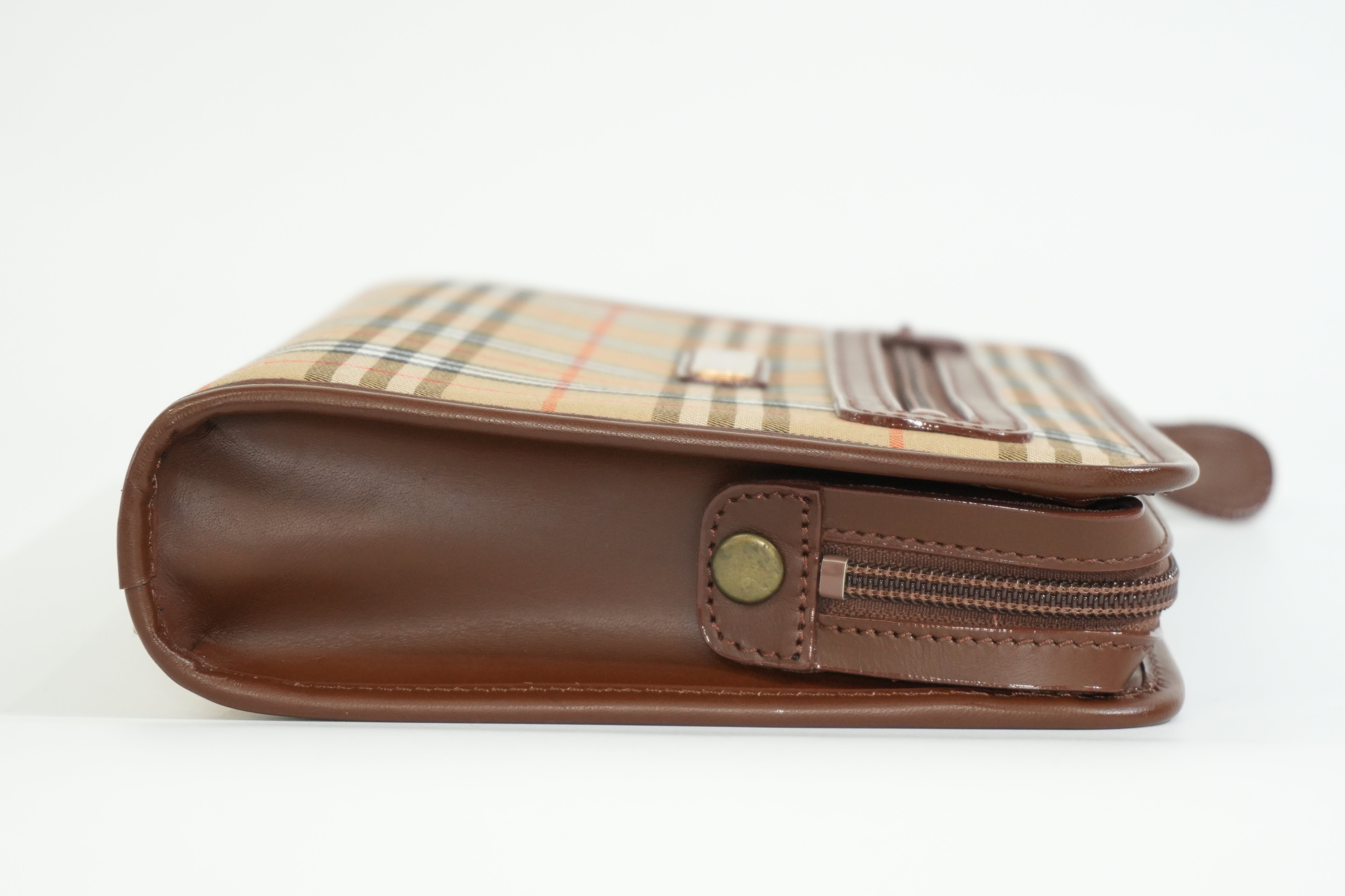 Pre-owned Burberry Vinatage Haymarket Check Clutch Bag Brown