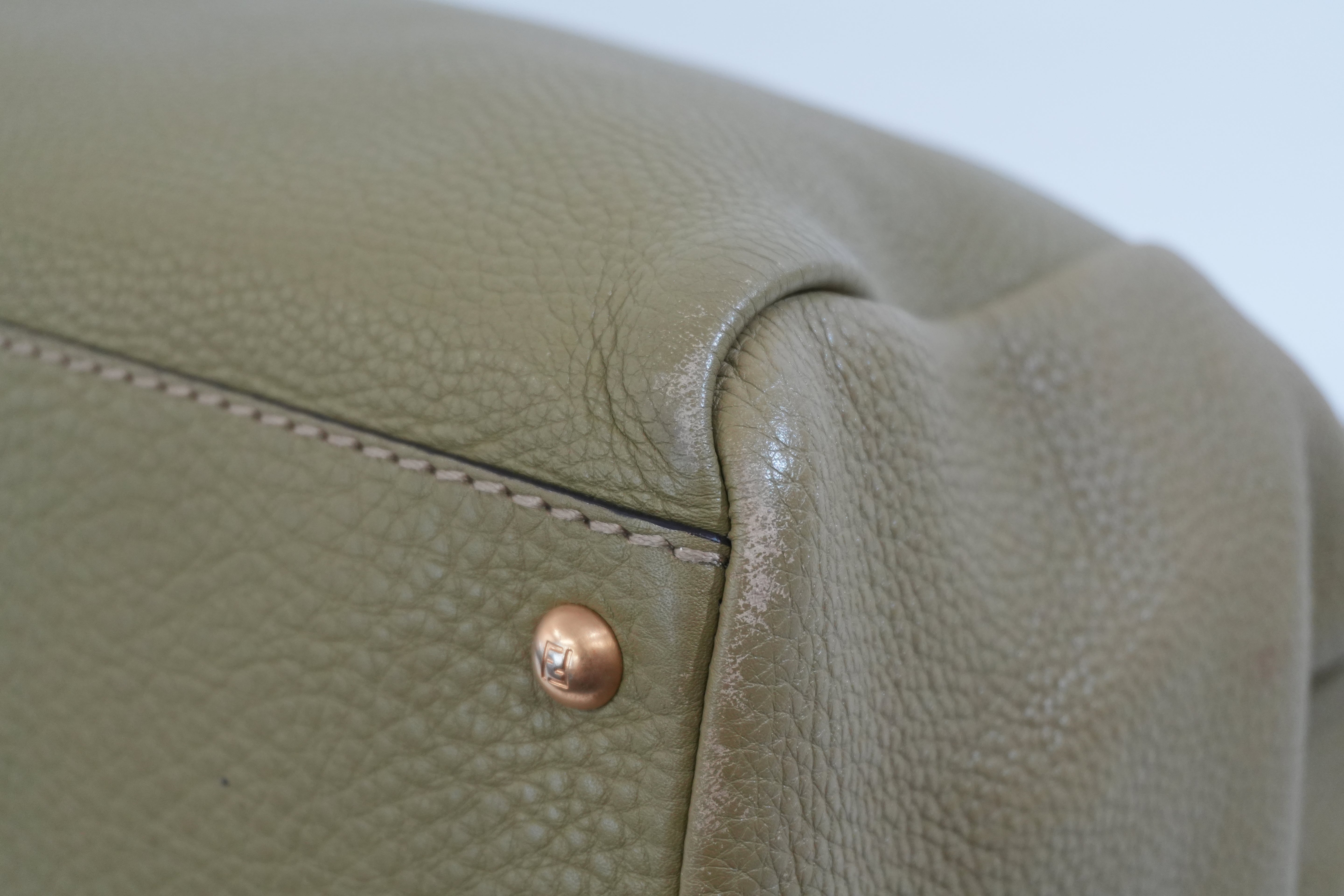 Pre-owned Fendi Calfskin Leather Peek a Boo Shoulder Bag Green