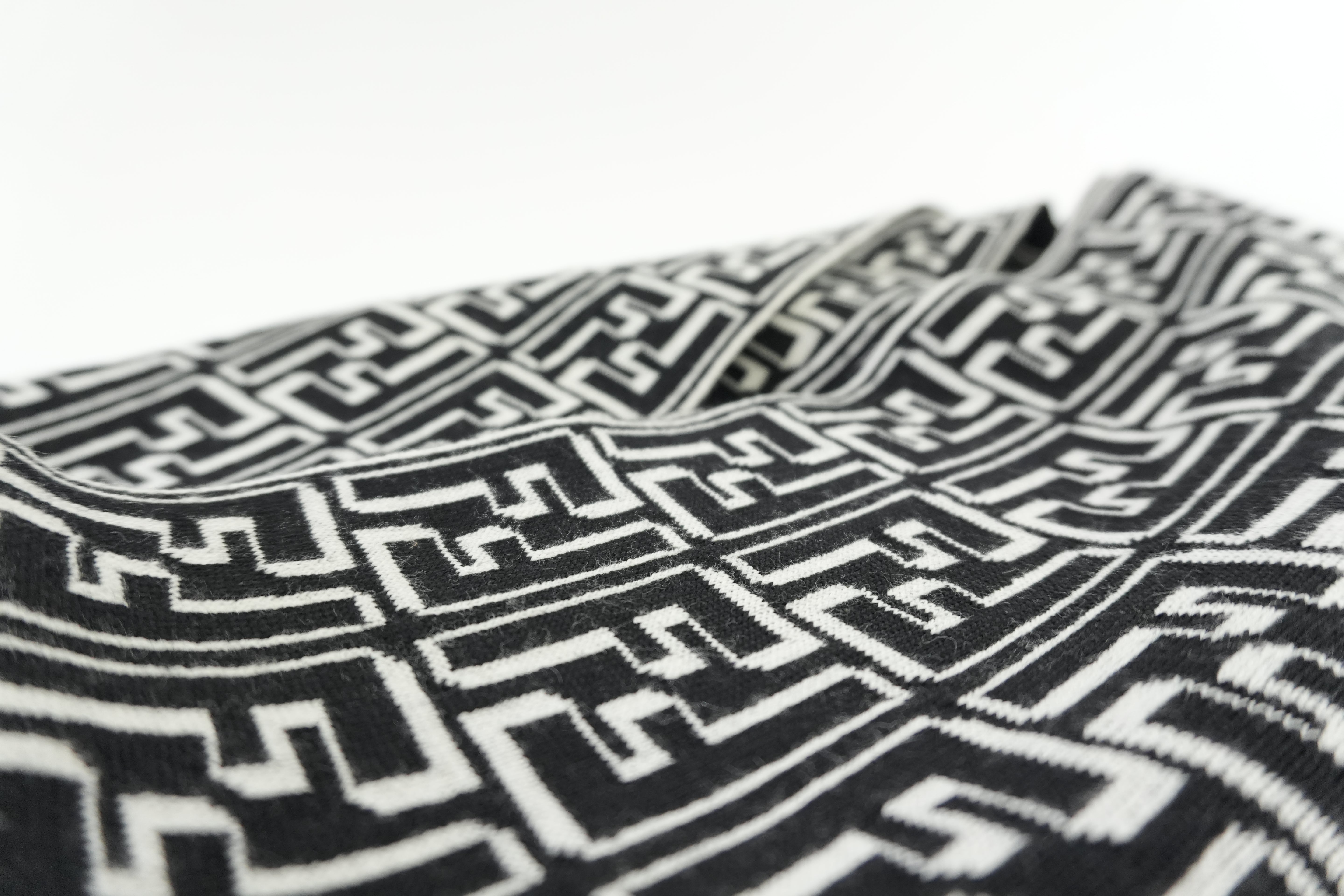 Pre-owned Fendi Scarf