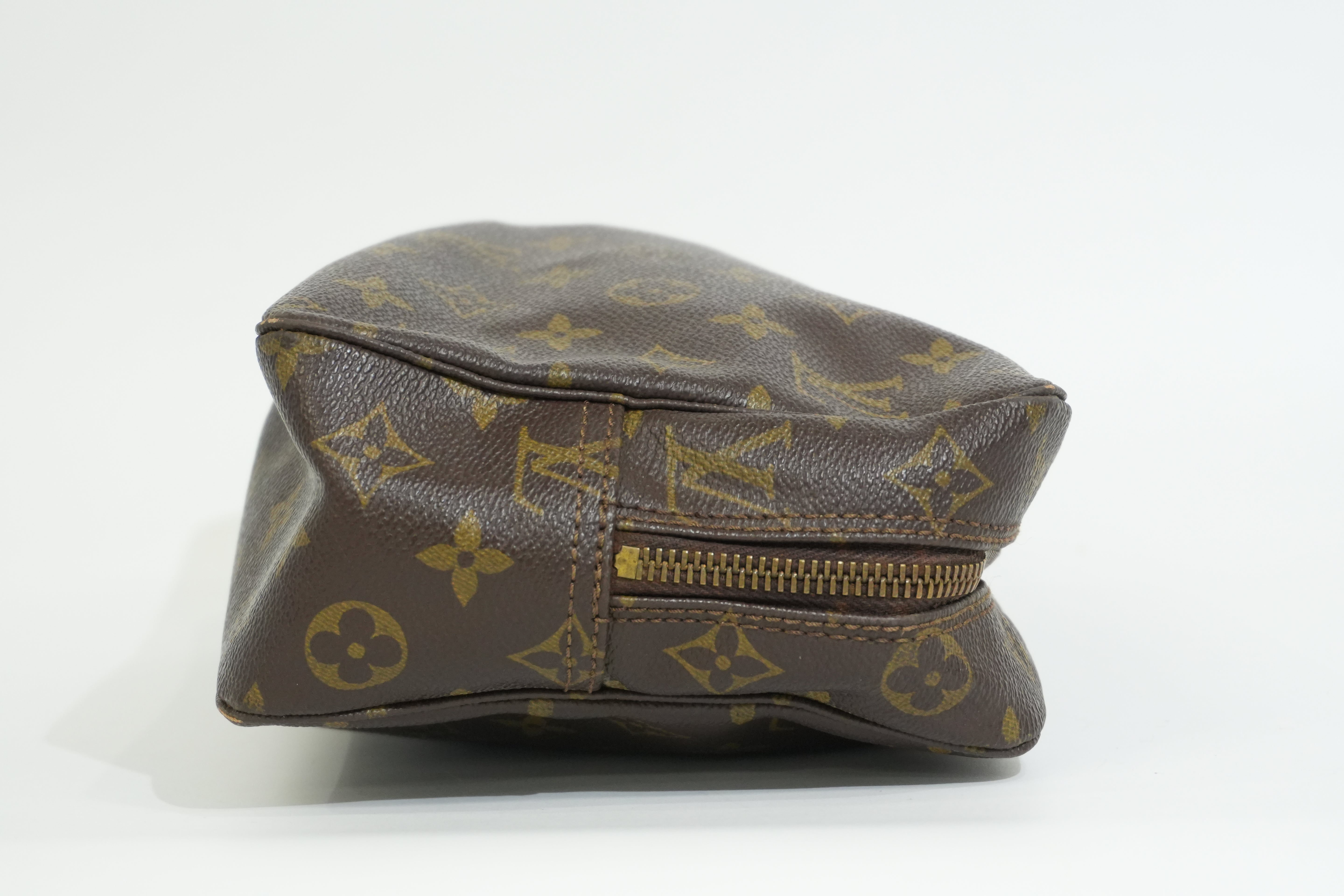 Pre-owned Louis Vuitton Monogram Trousse 28 Pouch