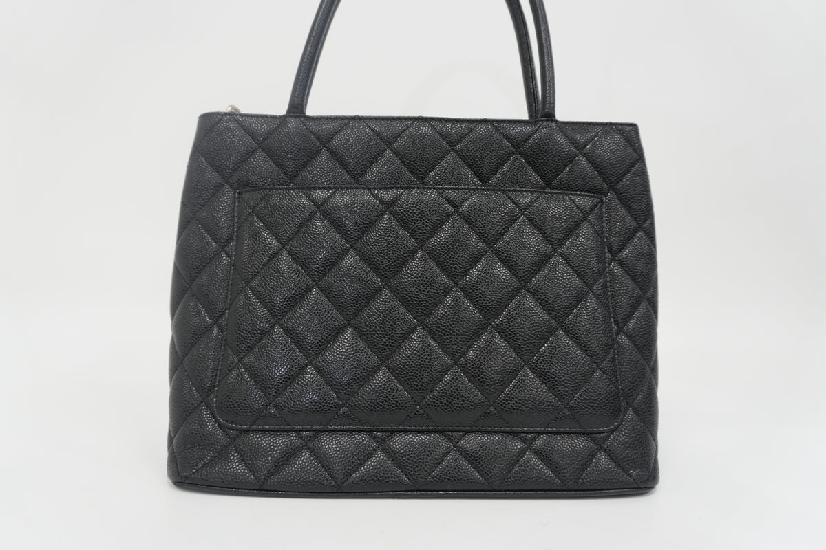 Pre-Owned Chanel Caviar Medallion Silver Hardware Tote Bag