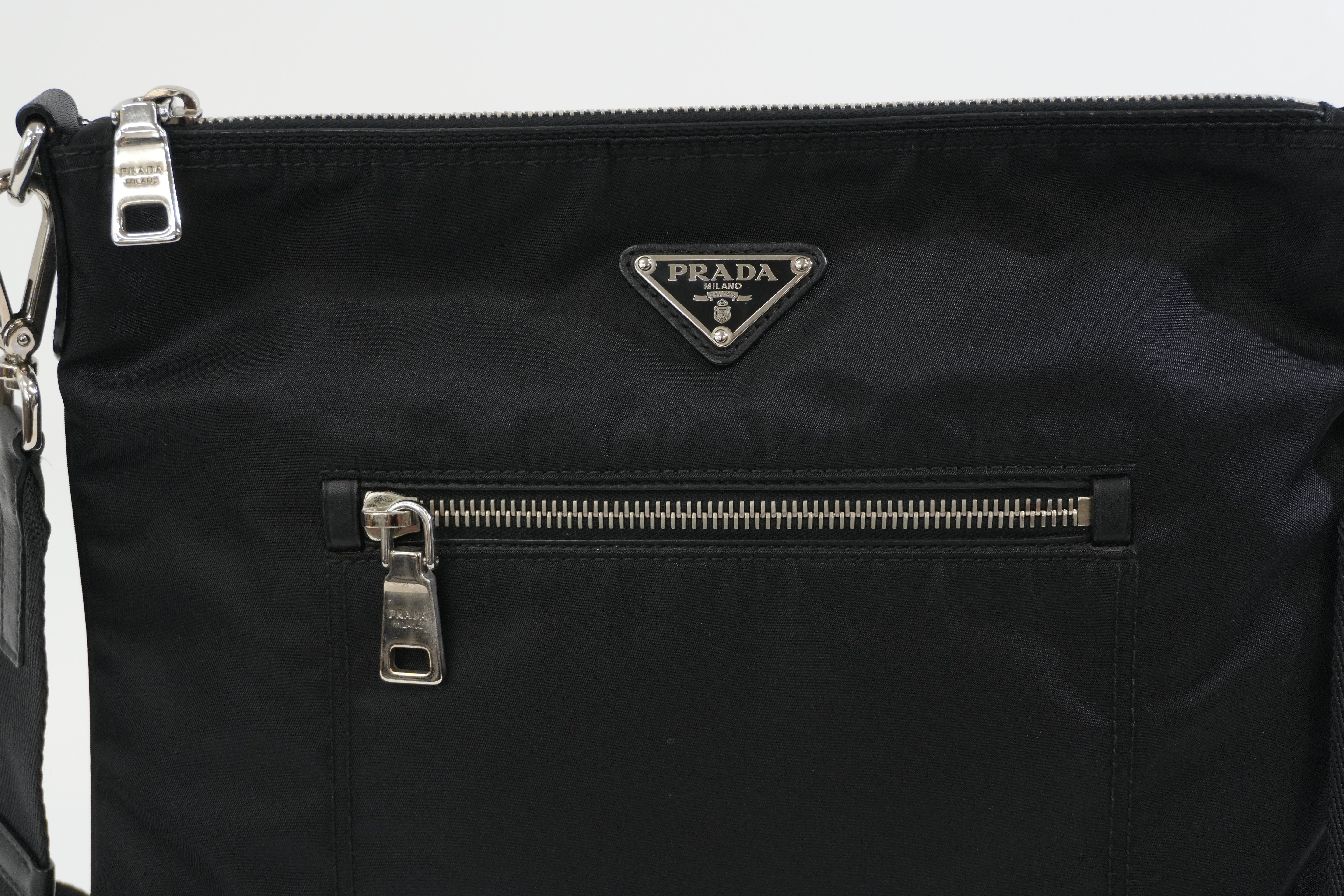 Pre-owned Prada Nylon Crossbody Bag Black