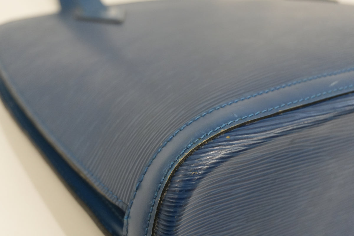 Pre-Owned Louis Vuitton Epi Lussac Shoulder Bag Blue