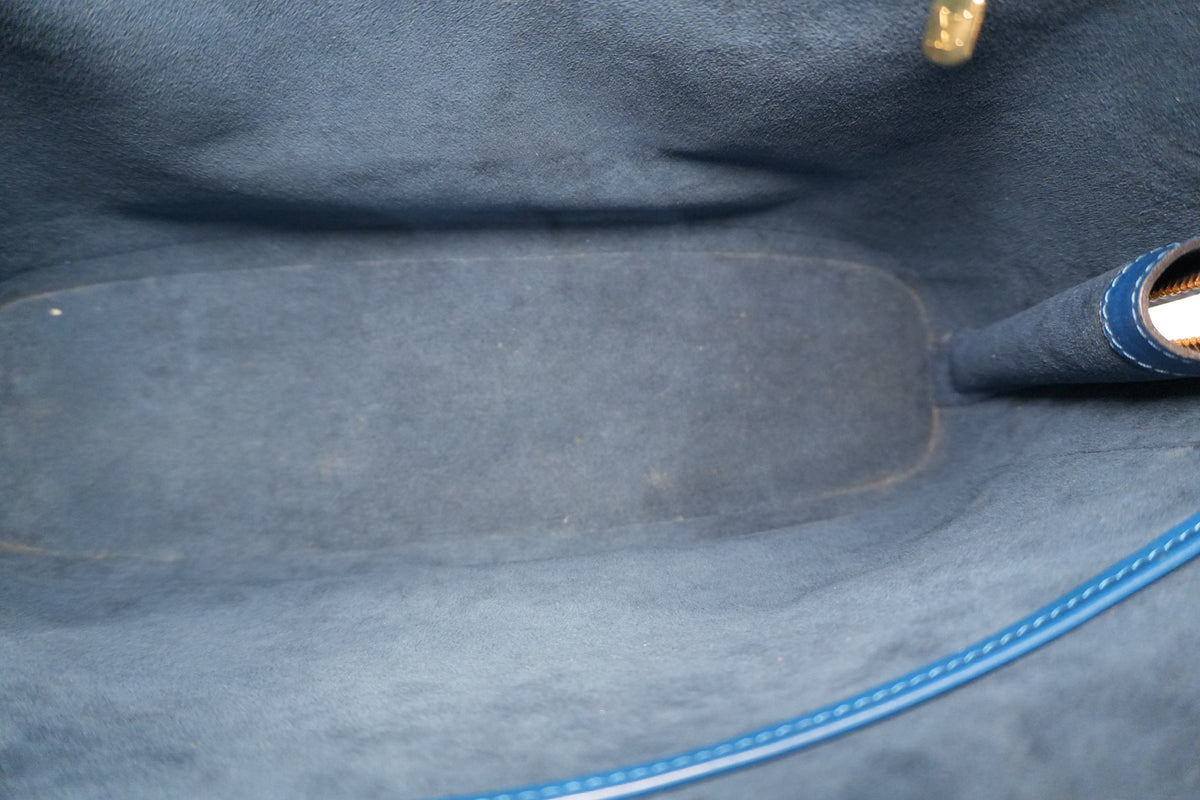Pre-Owned Louis Vuitton Epi Lussac Shoulder Bag Blue