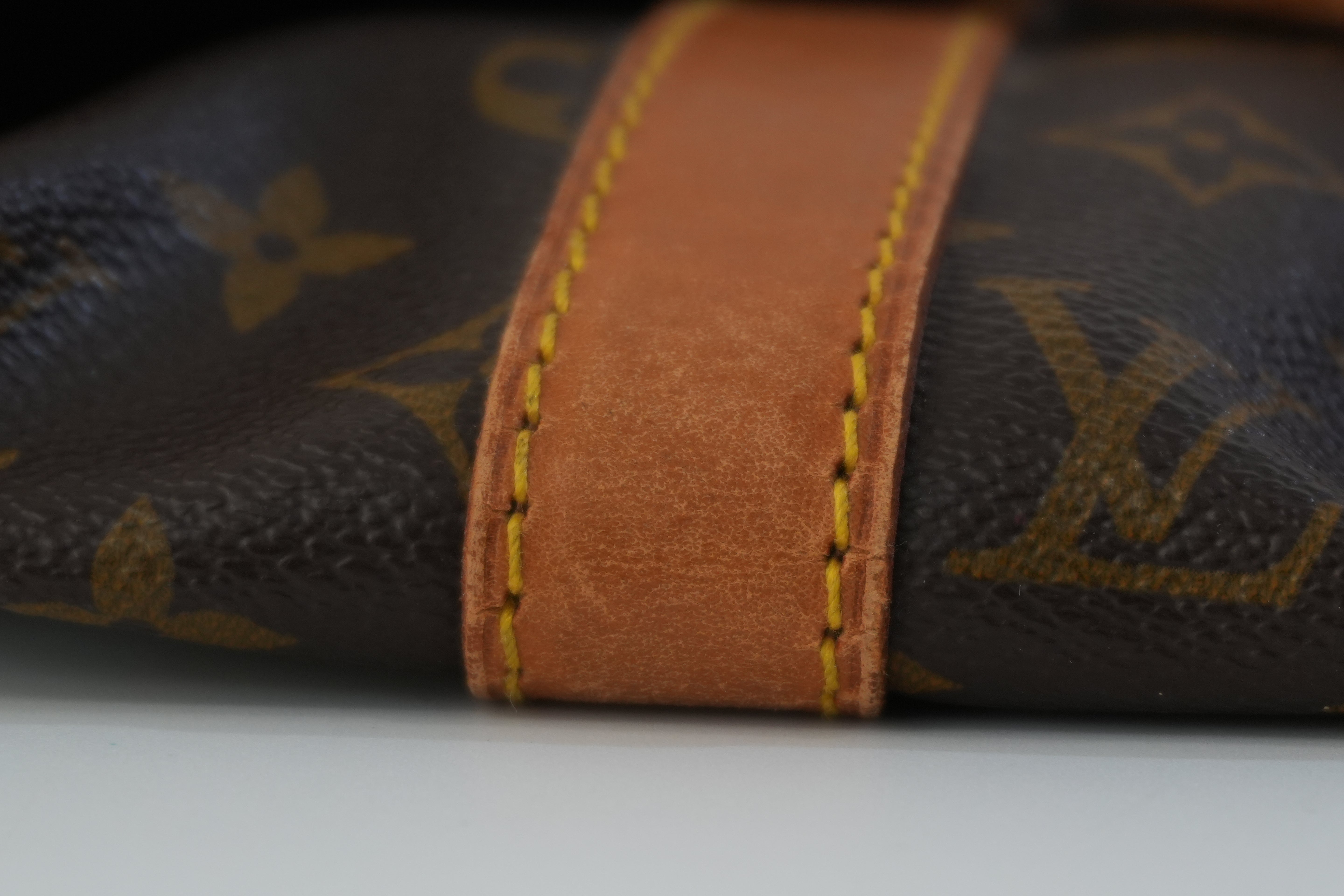 Pre-owned Louis Vuitton Monogram Keepall 50 Bandouliere Travel Bag