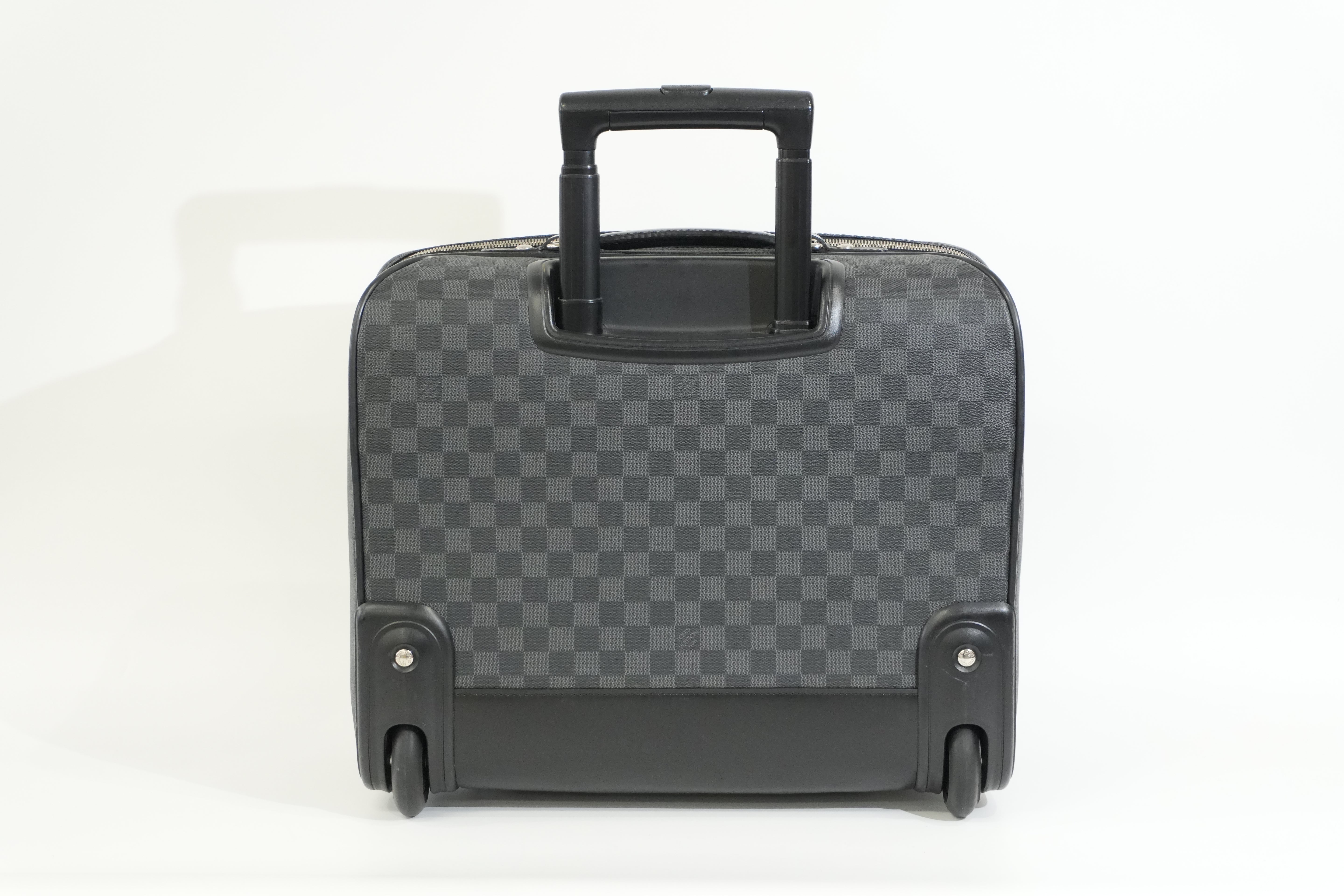 Pre-owned Louis Vuitton Damier Graphite Pilot Case Luggage