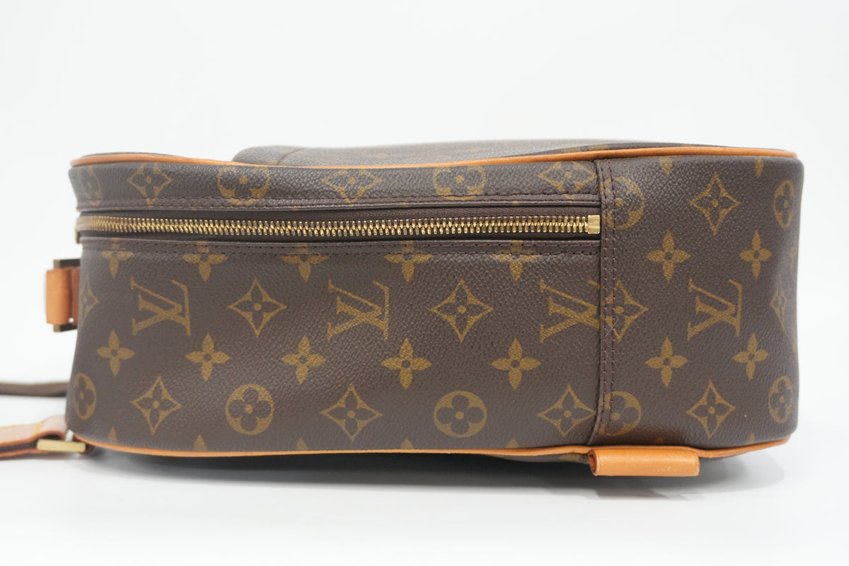 Pre-Owned Louis Vuitton Monogram Packall PM