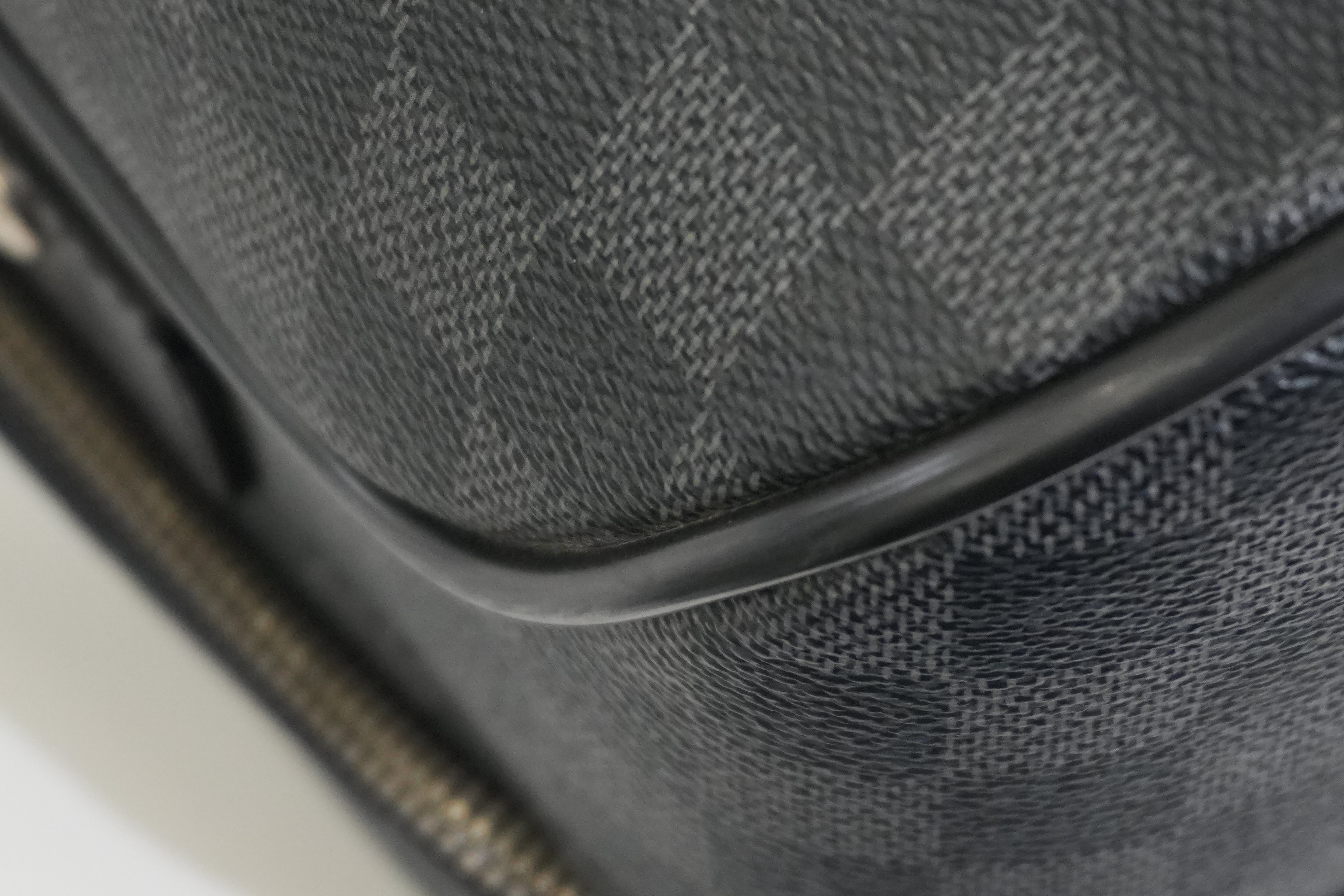 Pre-owned Louis Vuitton Damier Graphite Pilot Case Luggage