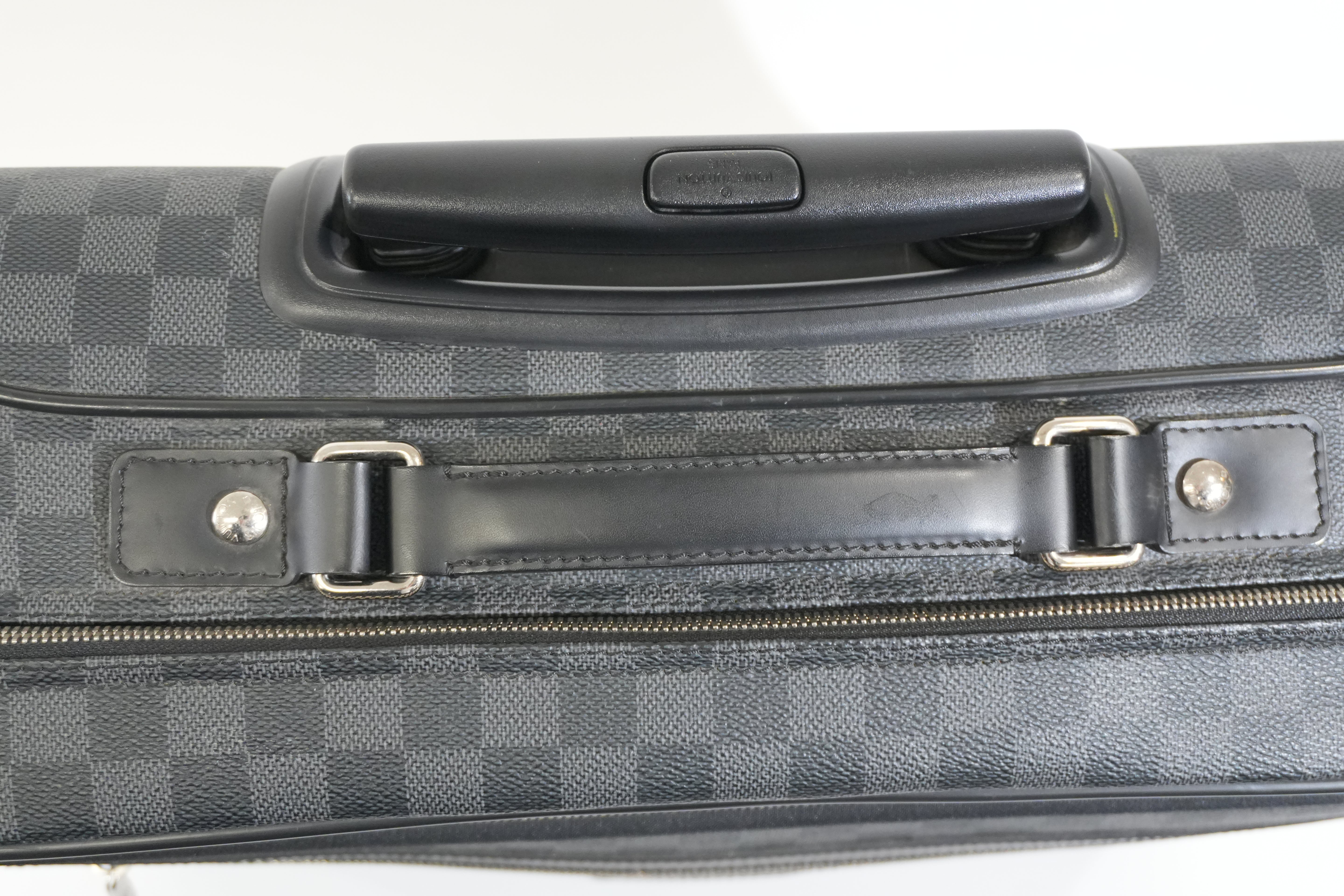 Pre-owned Louis Vuitton Damier Graphite Pilot Case Luggage