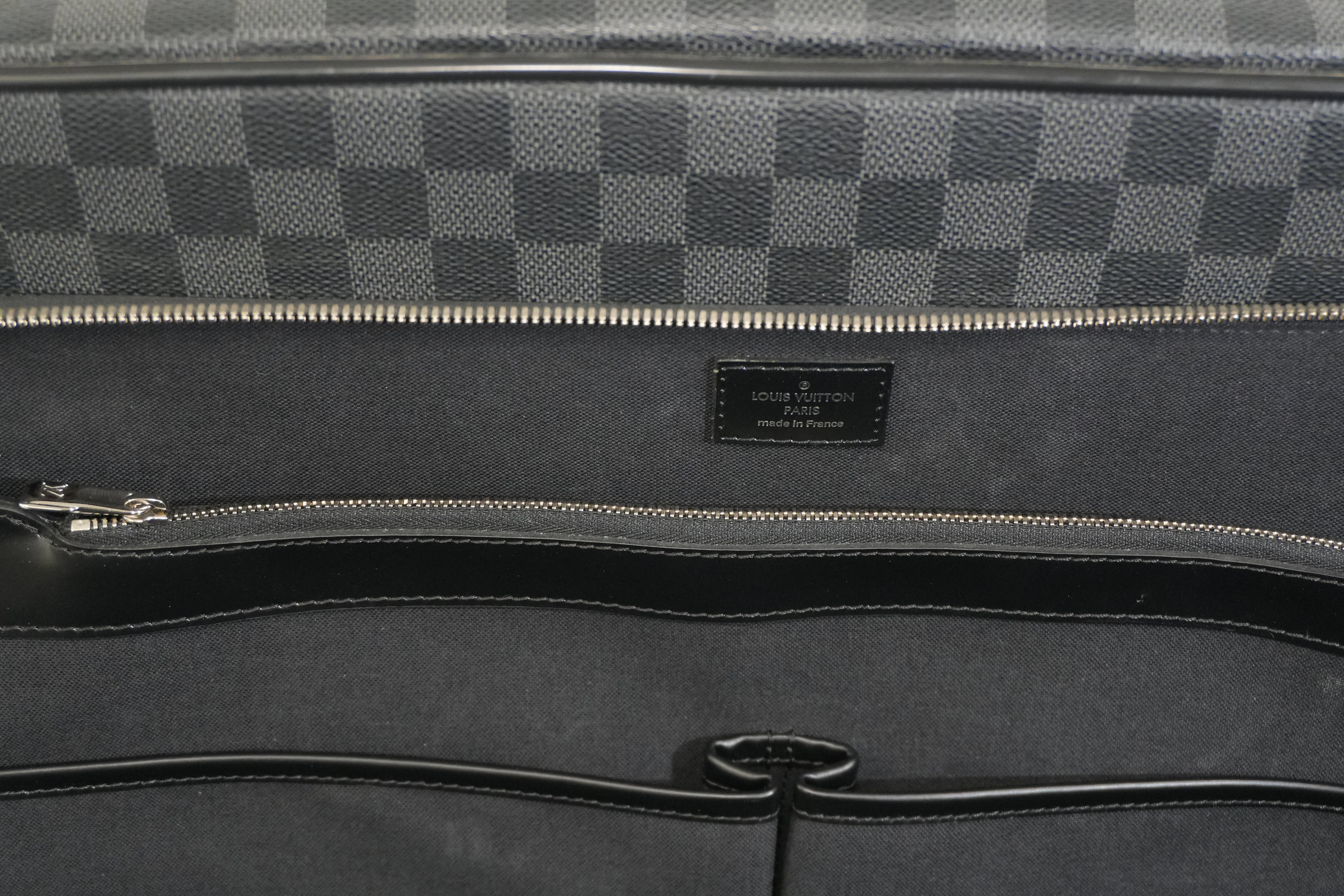 Pre-owned Louis Vuitton Damier Graphite Pilot Case Luggage