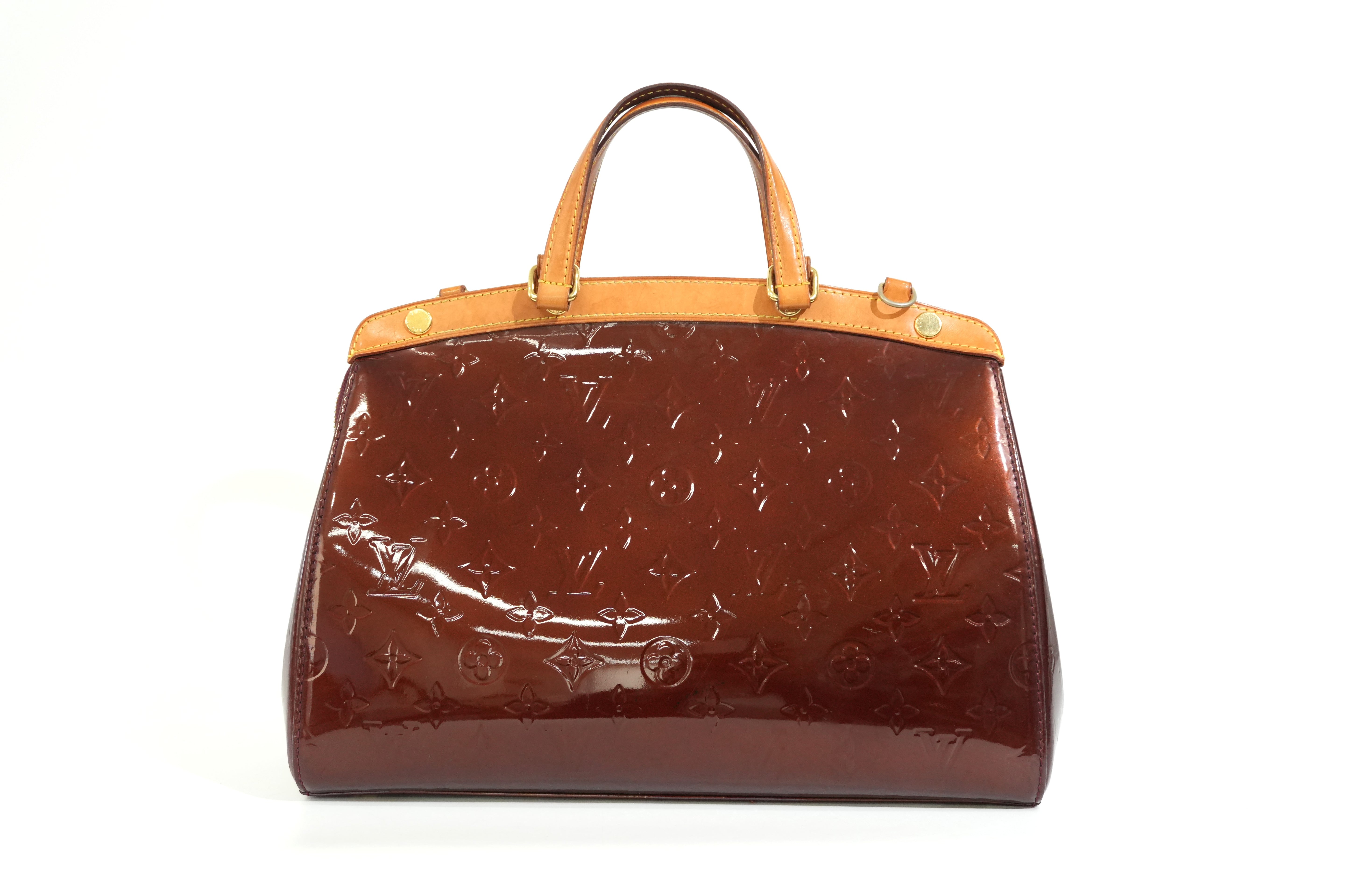 Pre-owned Louis Vuitton Vernis Brea Handbag Rouge Fauviste