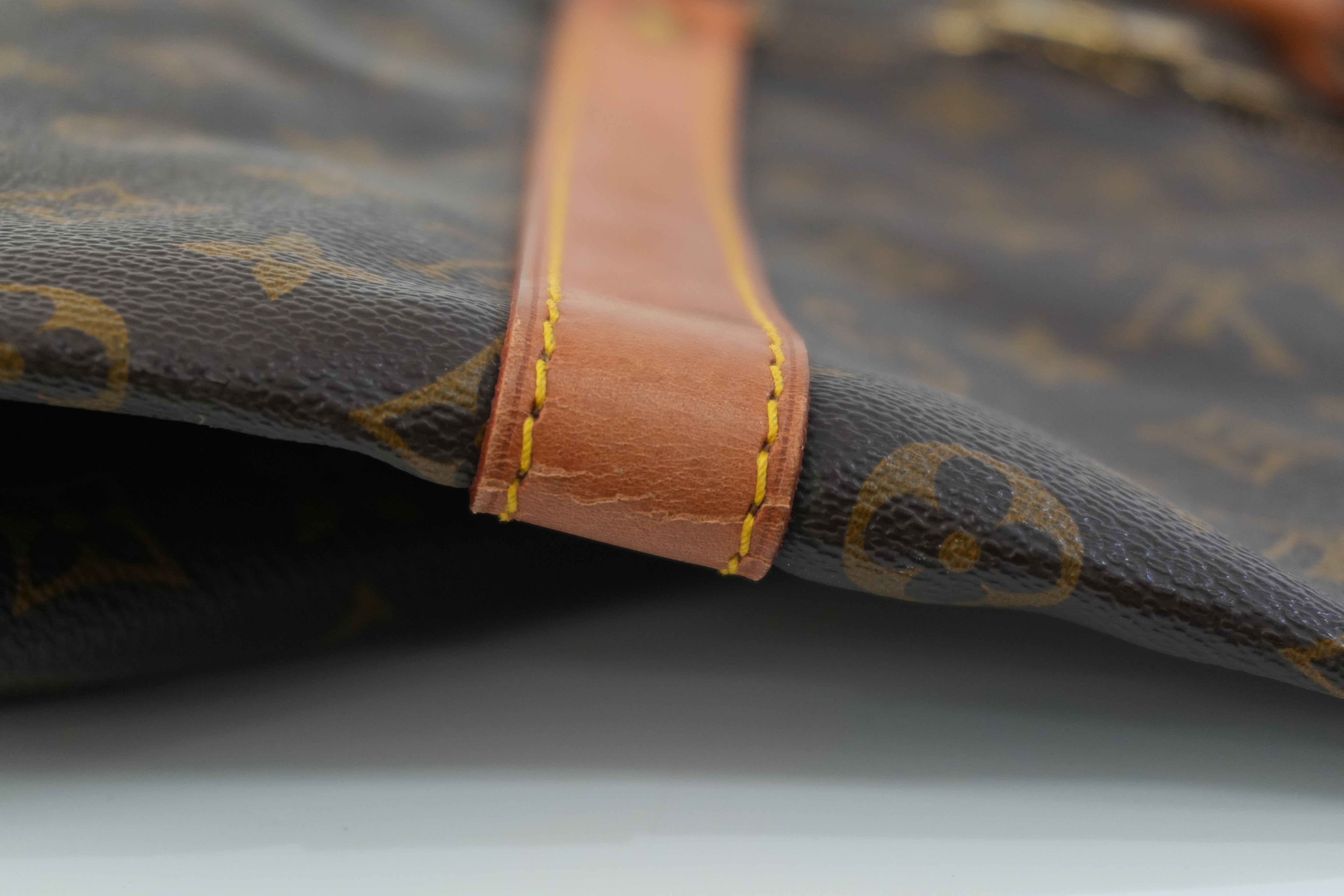 Pre-owned Louis Vuitton Monogram Keepall 55 Travel Bag