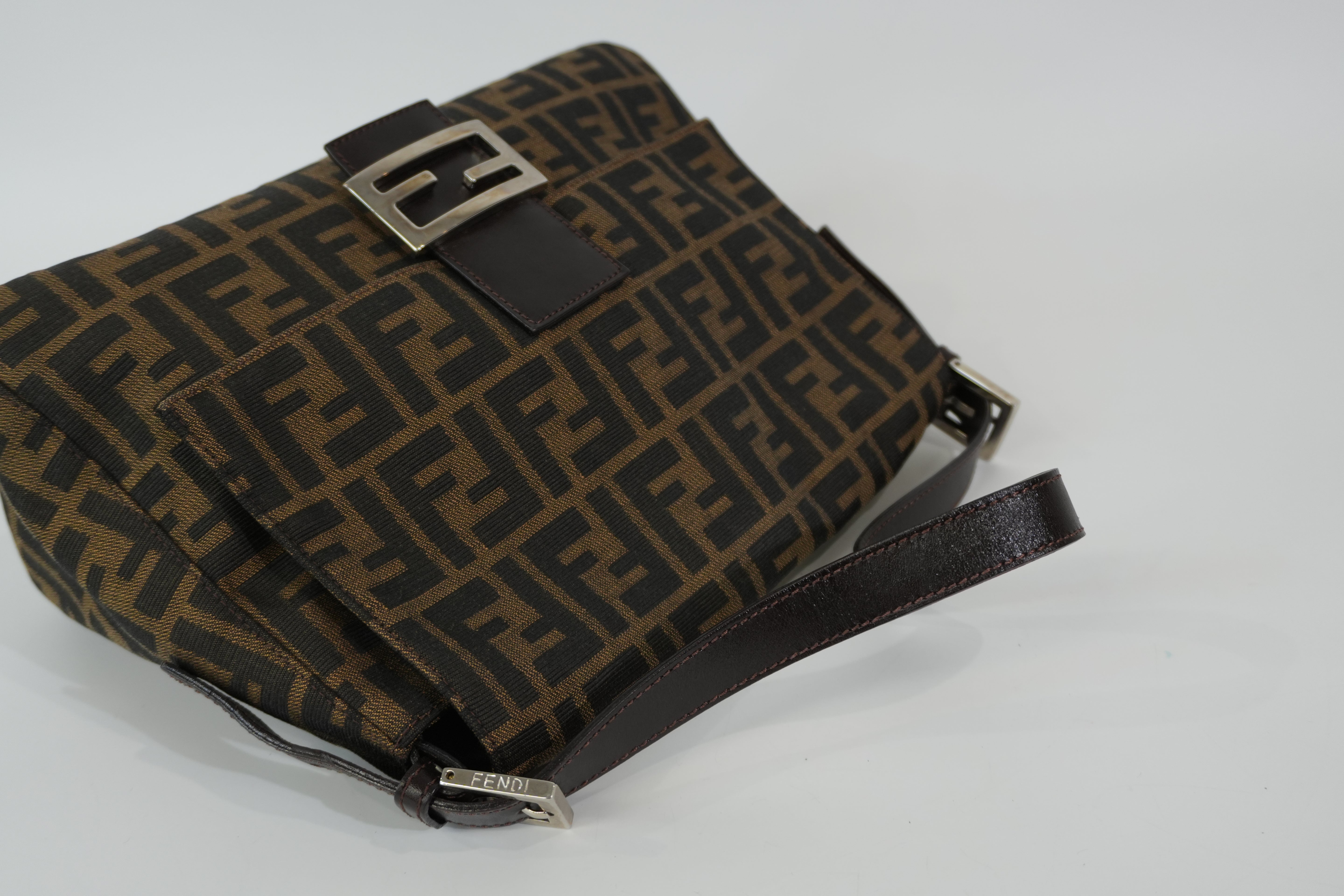 Pre-owned Fendi Zucca Mamma Baguette Handbag Brown