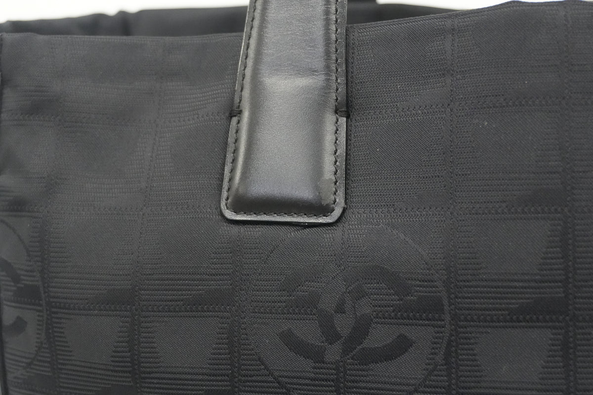 Pre-Owned Chanel New Travel Line Tote Bag Black