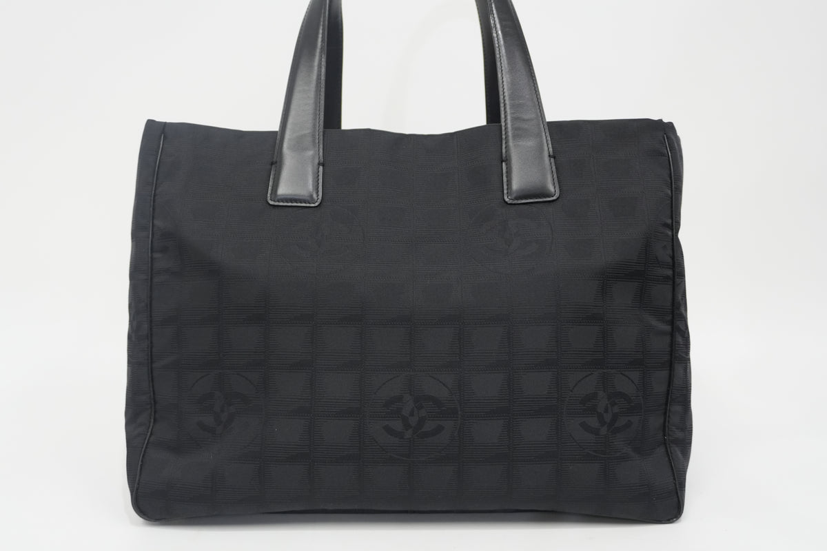 Pre-Owned Chanel New Travel Line Tote Bag Black