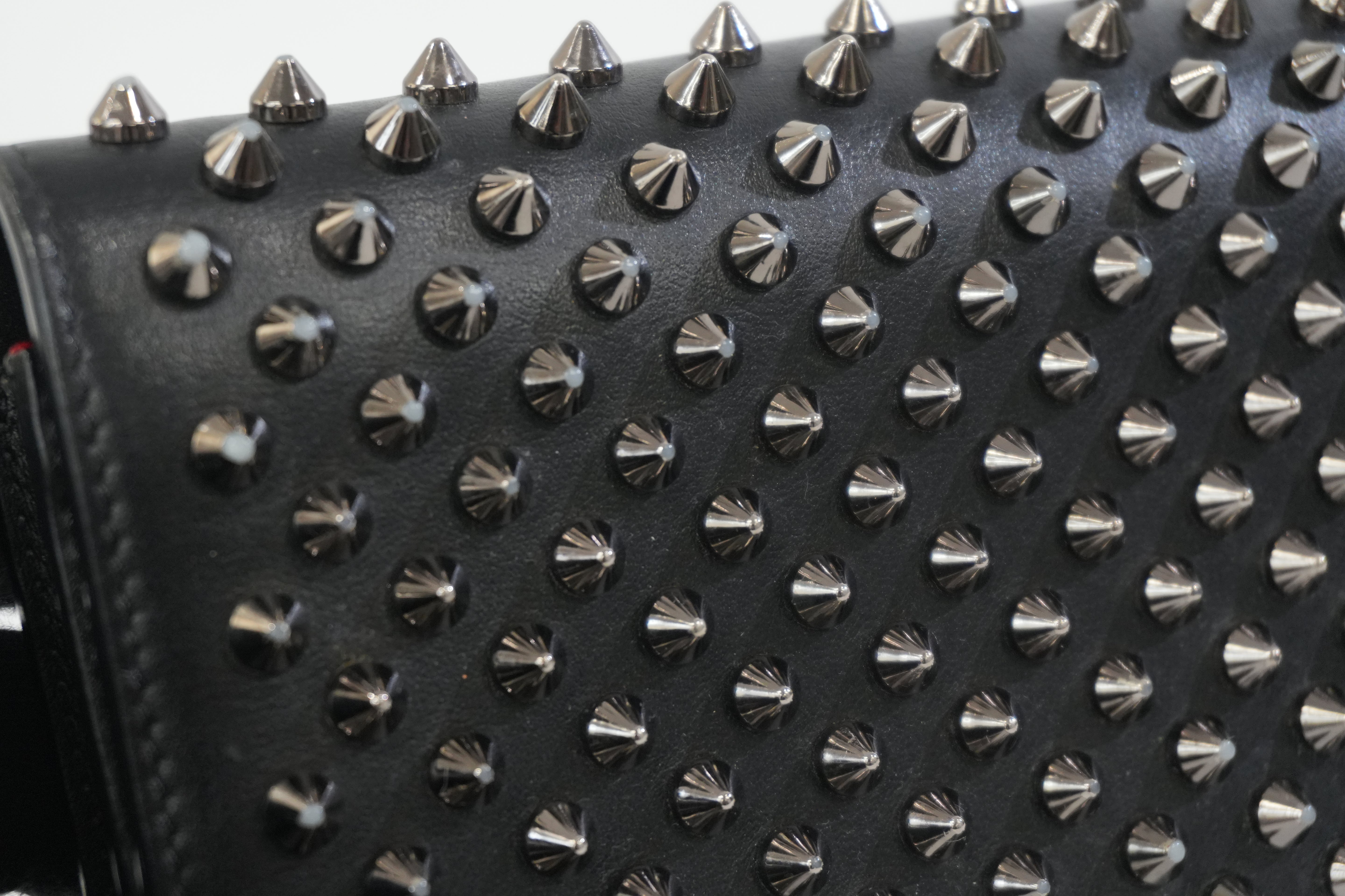 Pre-owned Christian Louboutin Studs Leather Wallet Black