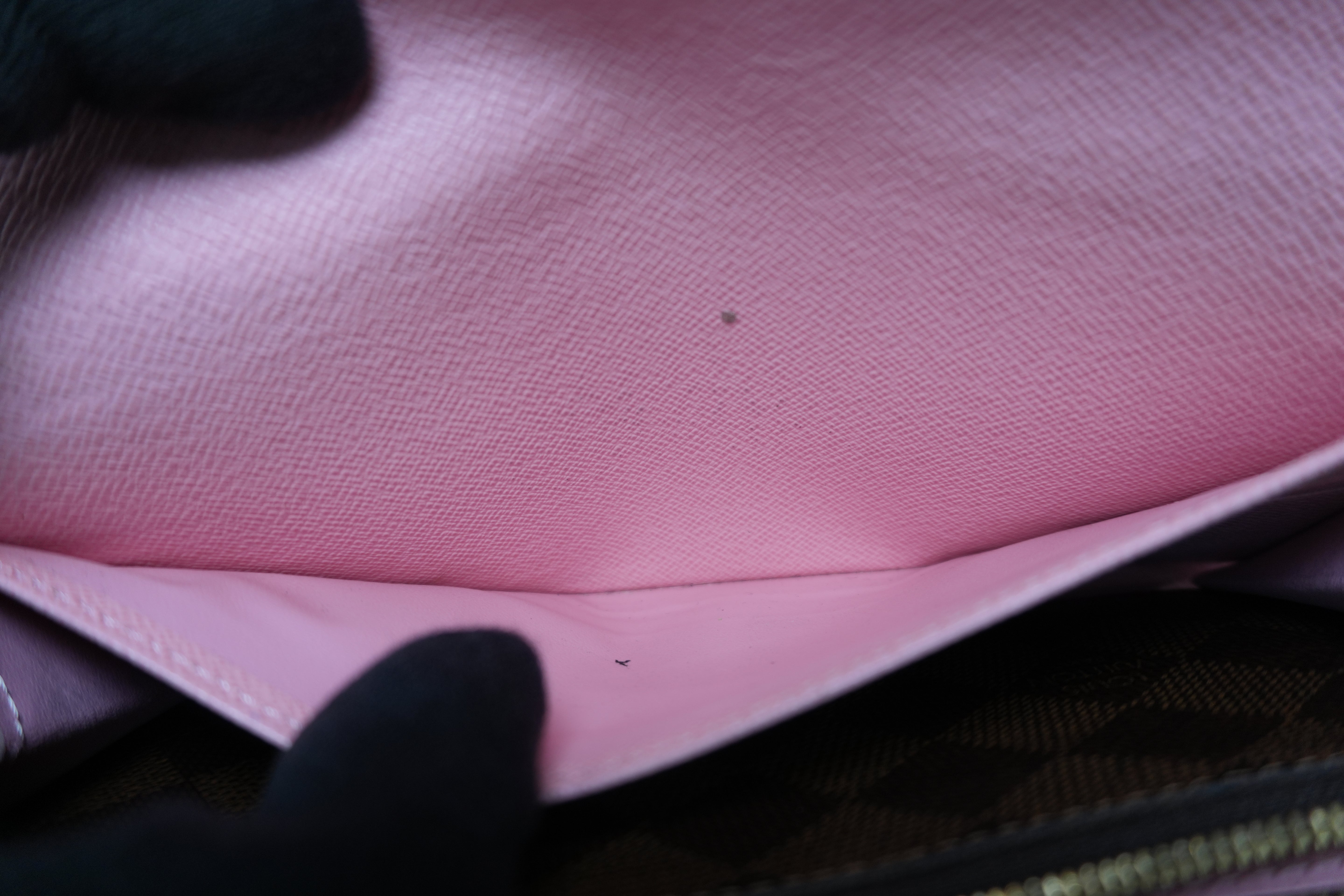 Pre-owned Louis Vuitton Monogram Sarah Wallet Flower