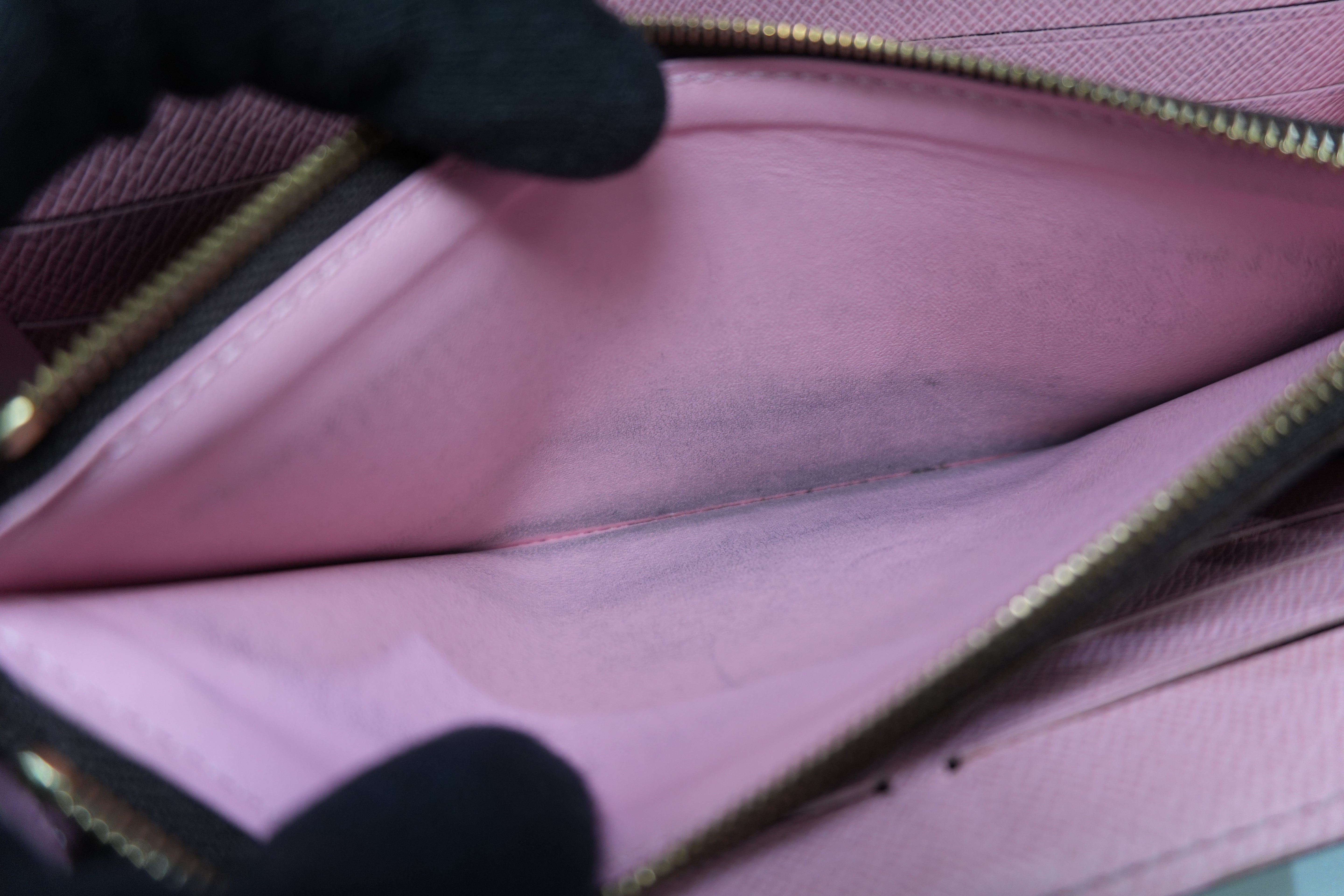 Pre-owned Louis Vuitton Monogram Sarah Wallet Flower