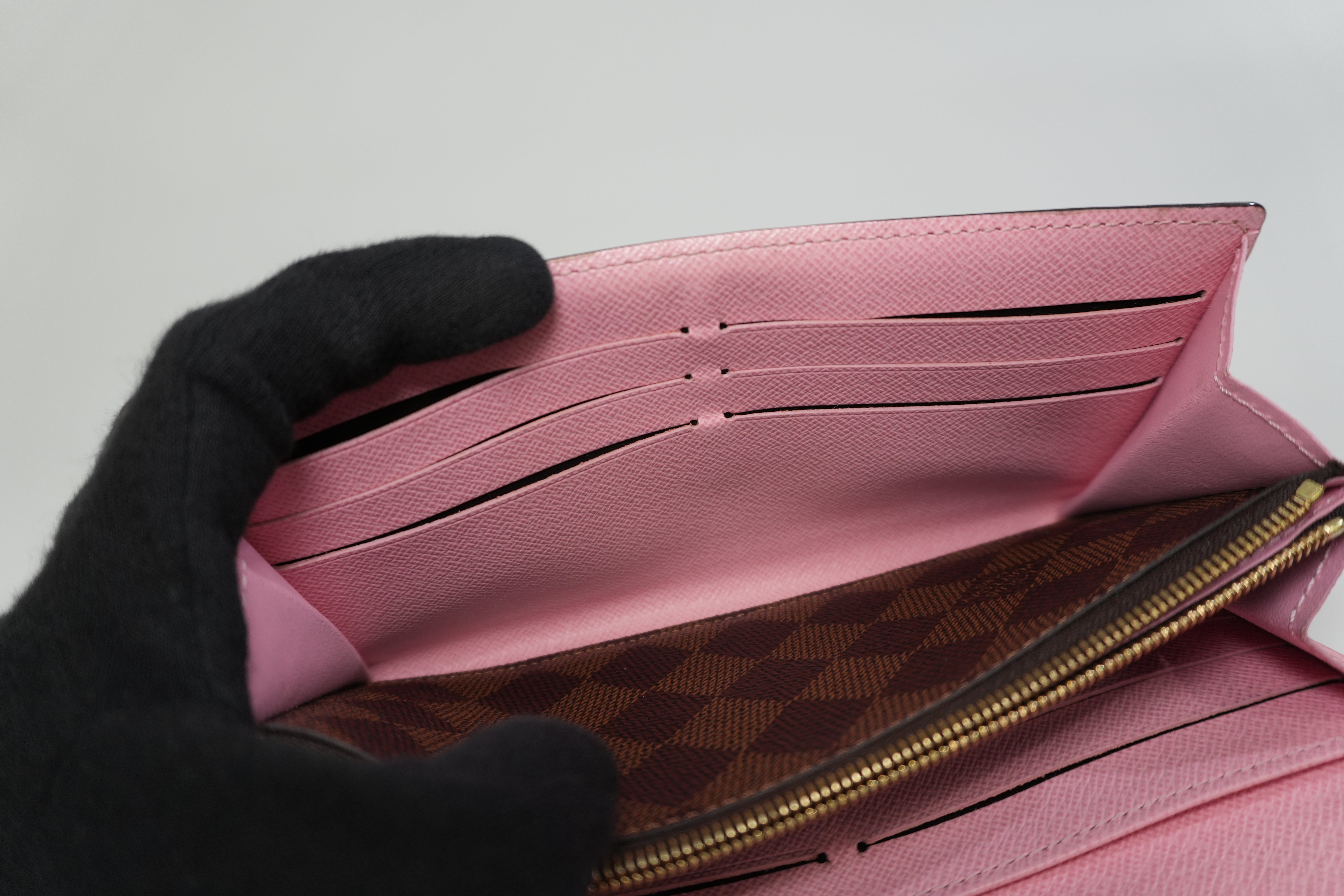 Pre-owned Louis Vuitton Monogram Sarah Wallet Flower