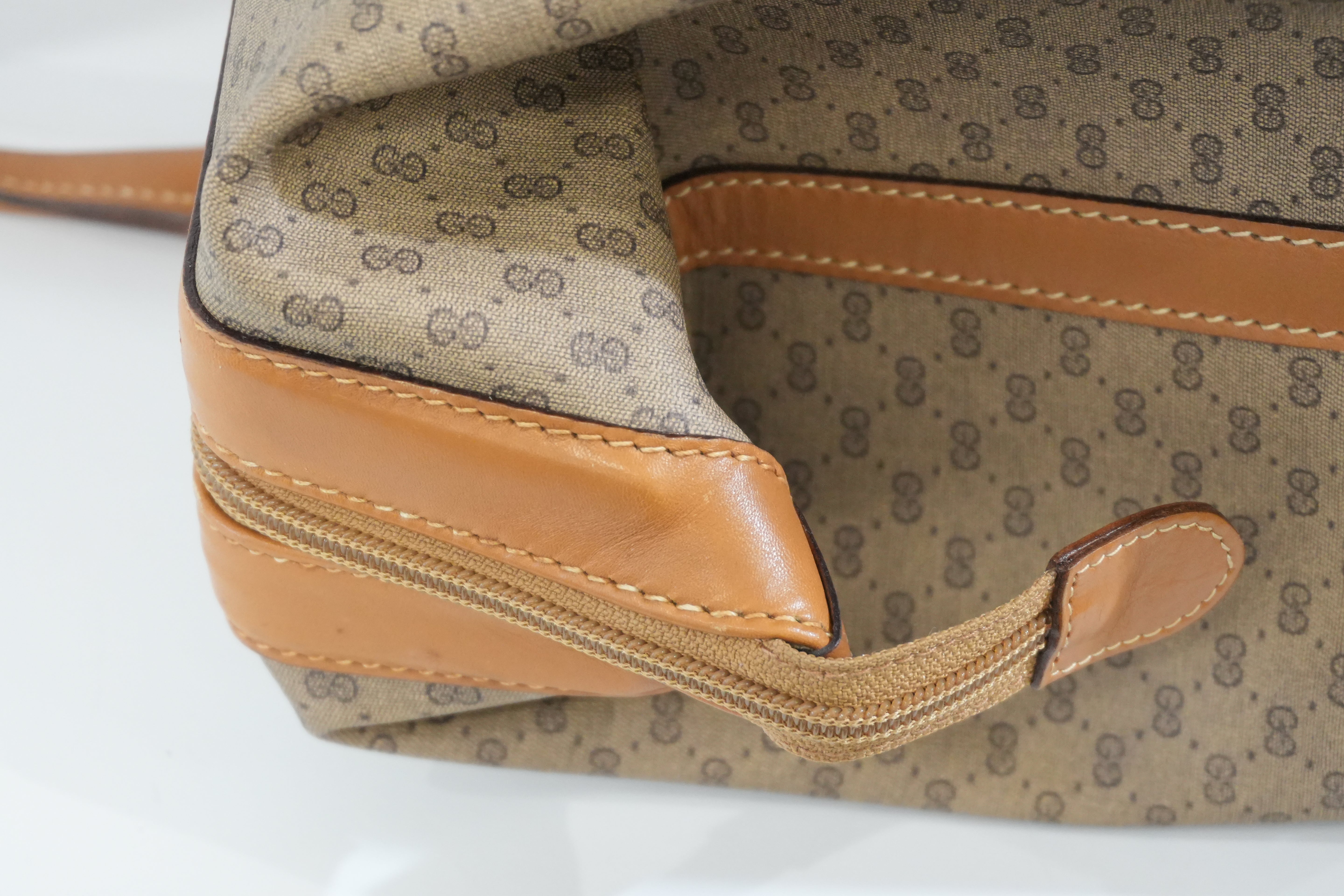 Pre-owned Gucci Supreme Travel Bag Brown