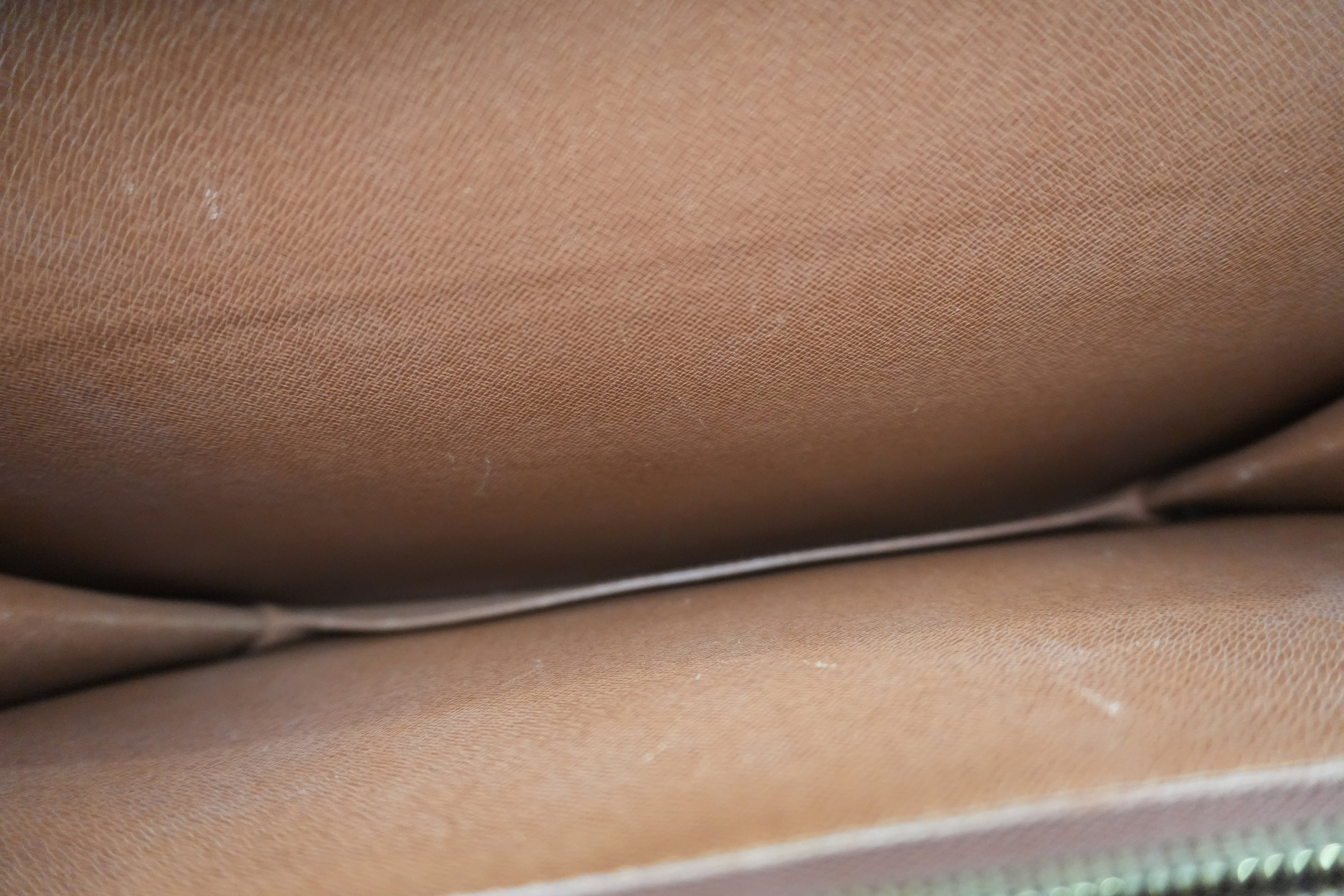 Louis Vuitton Briefcase Epi Kenya Brown Used