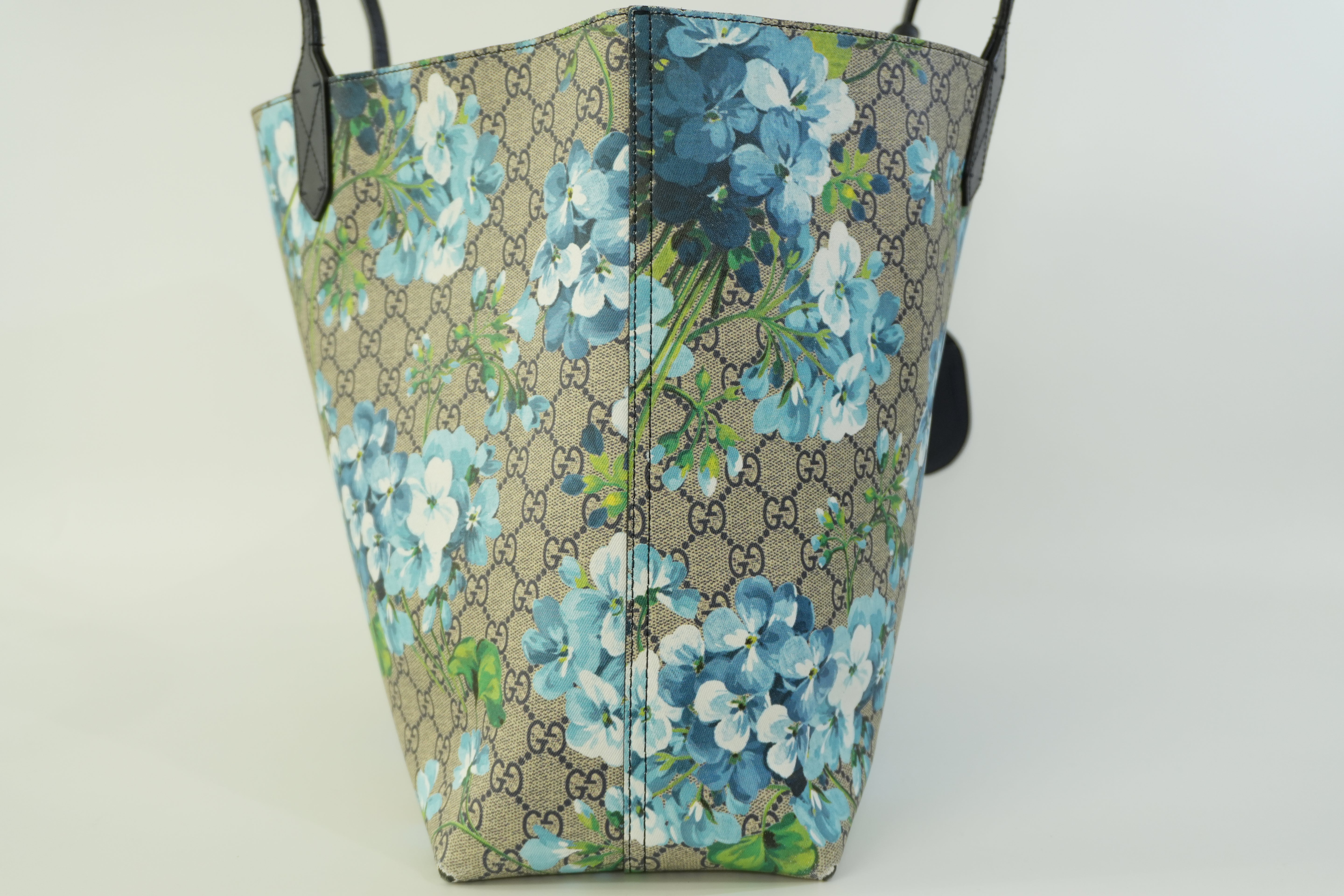 Pre-owned Gucci Canvas Blooms Reversible Tote Bag Blue