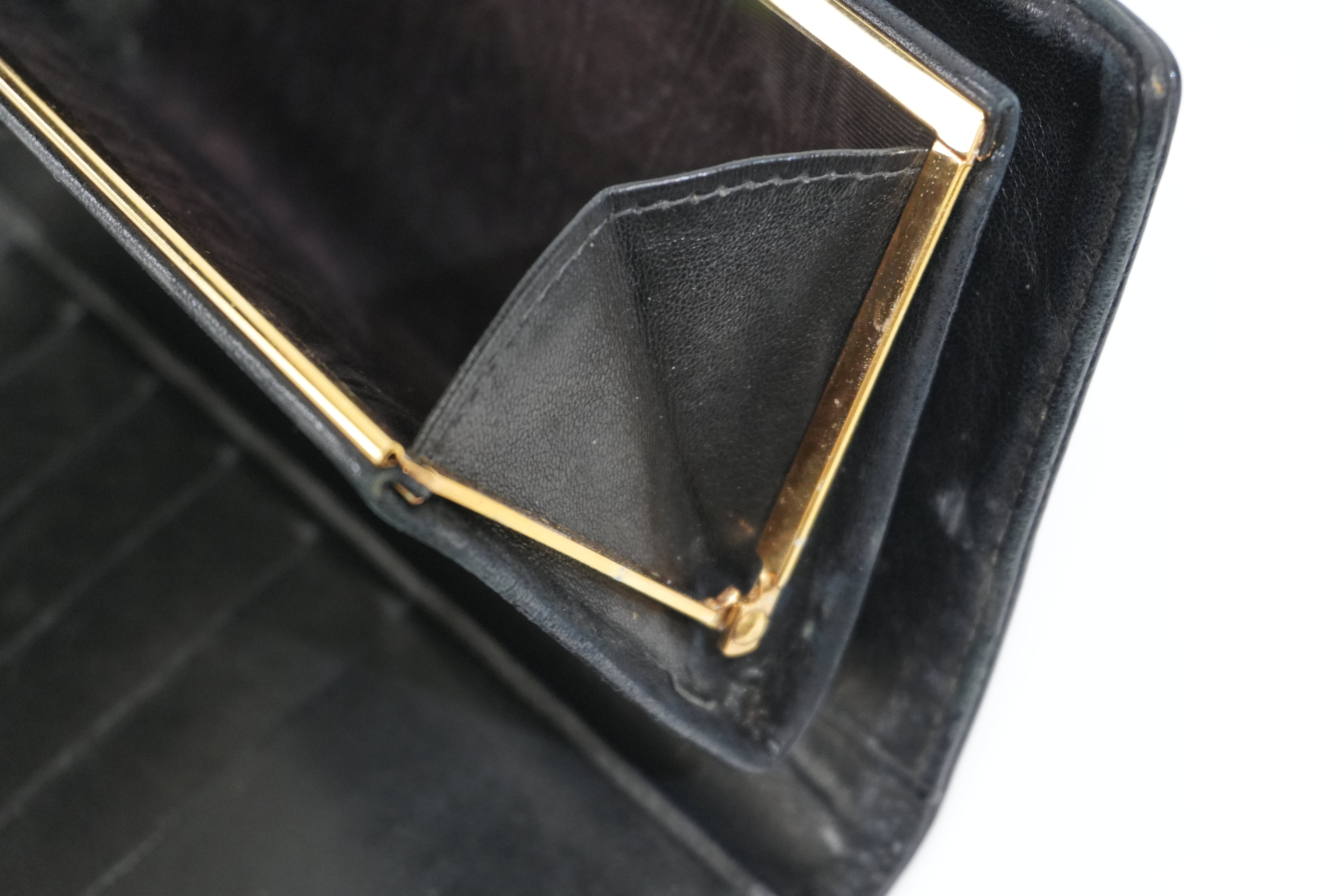 Pre-owned Chanel Long Wallet Black