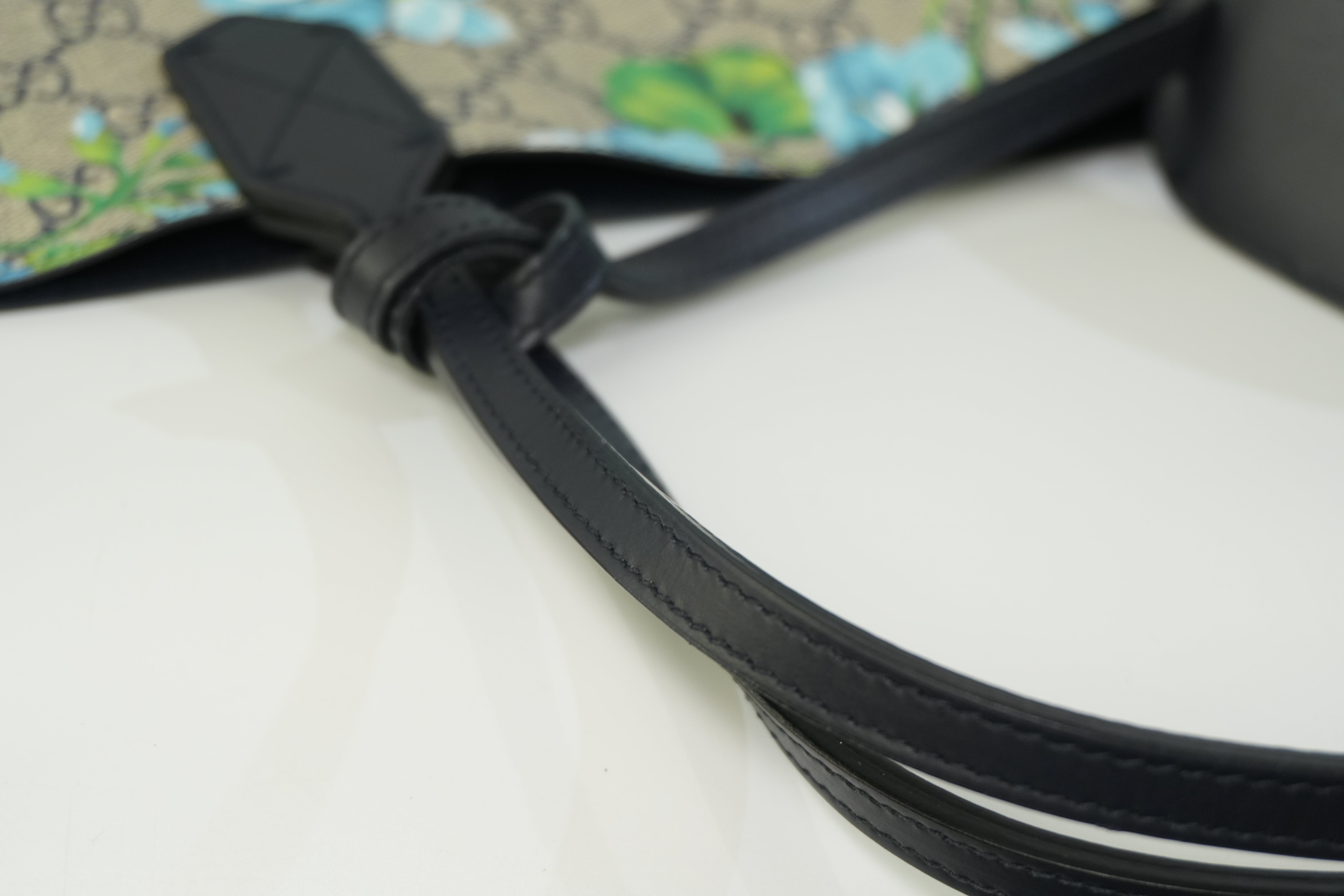 Pre-owned Gucci Canvas Blooms Reversible Tote Bag Blue