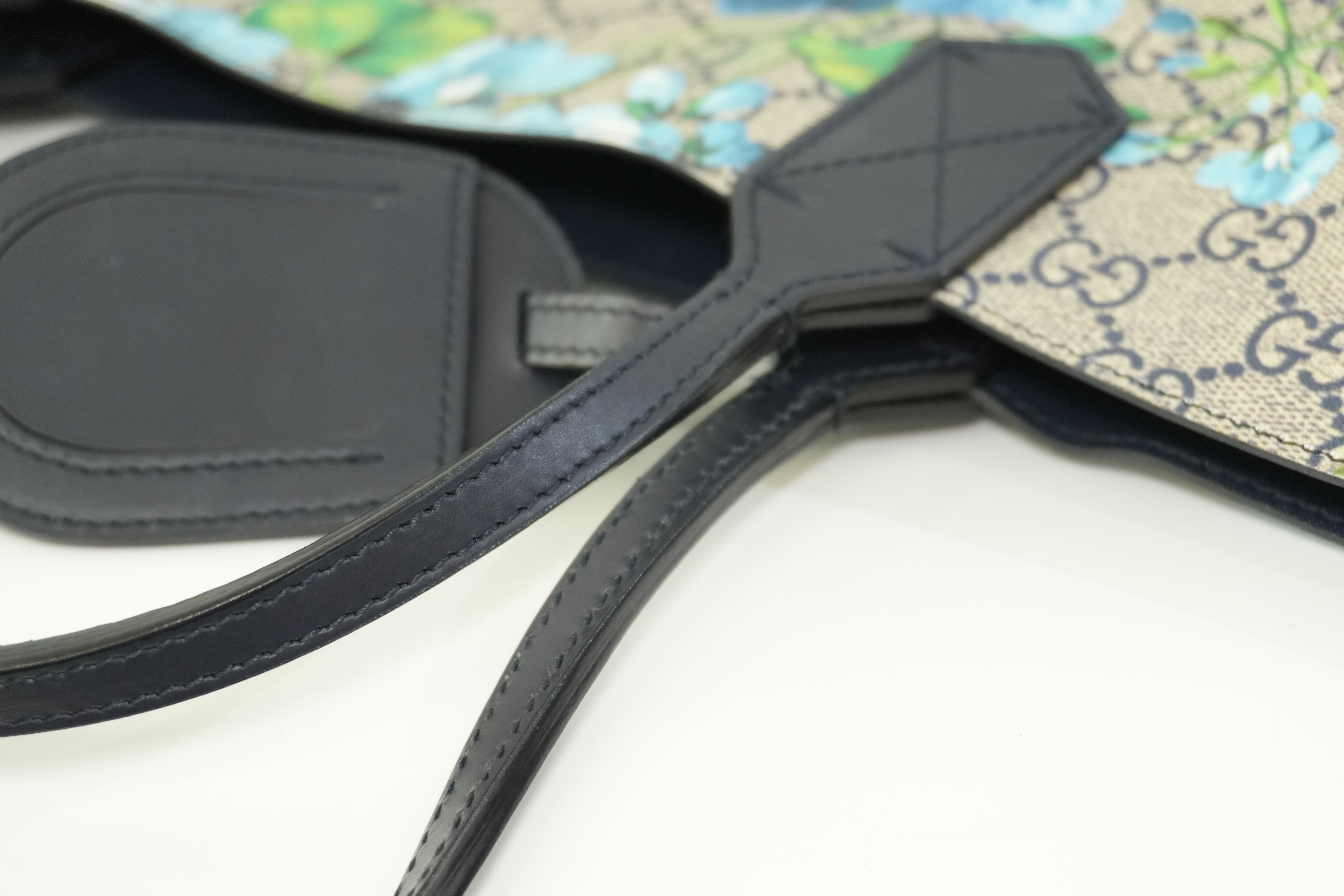 Pre-owned Gucci Canvas Blooms Reversible Tote Bag Blue