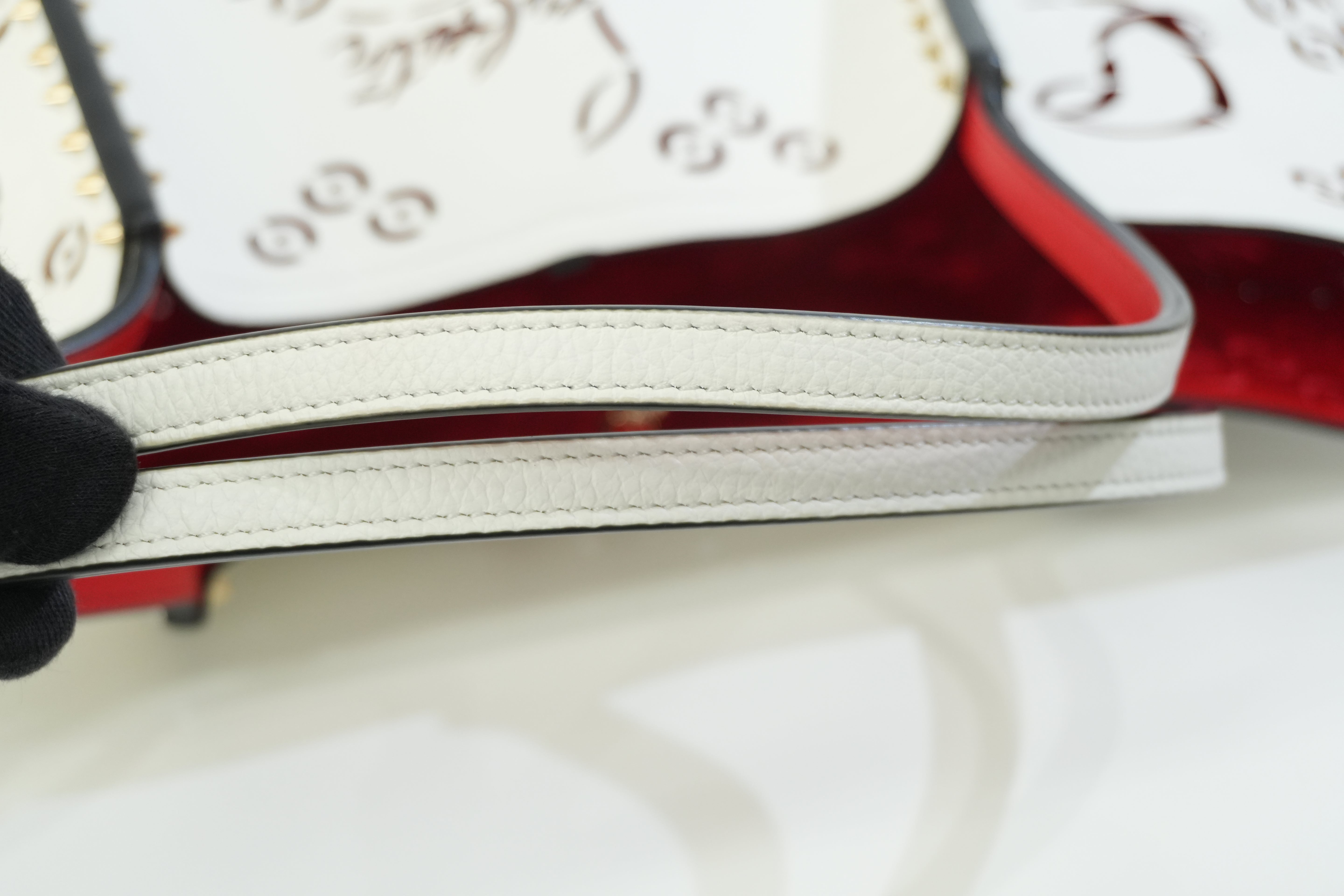 Pre-owned Christian Louboutin Leather Cabarock Perforated Tote Bag White