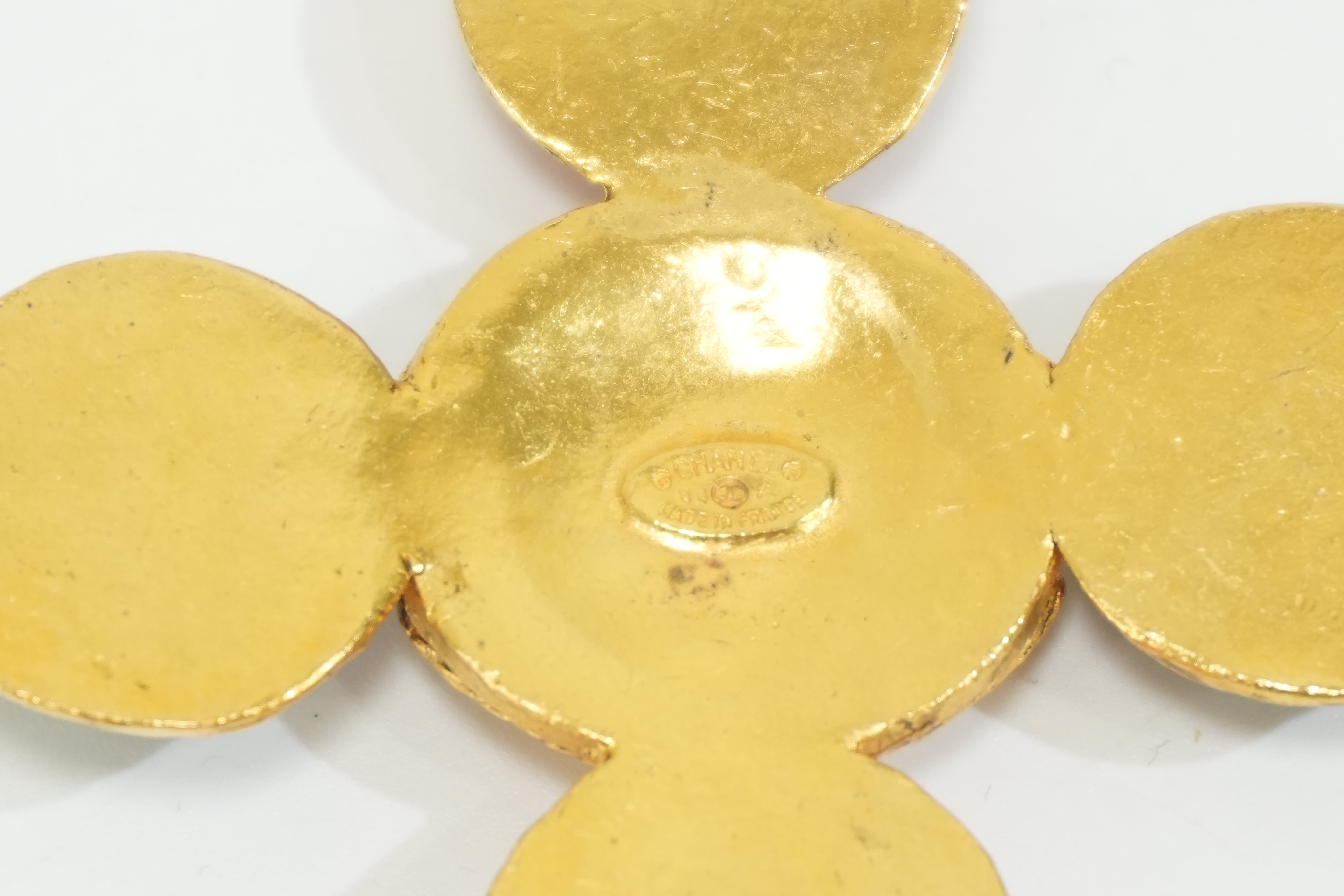 Pre-owned Chanel 24k Gold Plated Vintage Gripoix Cross Necklace 65cm