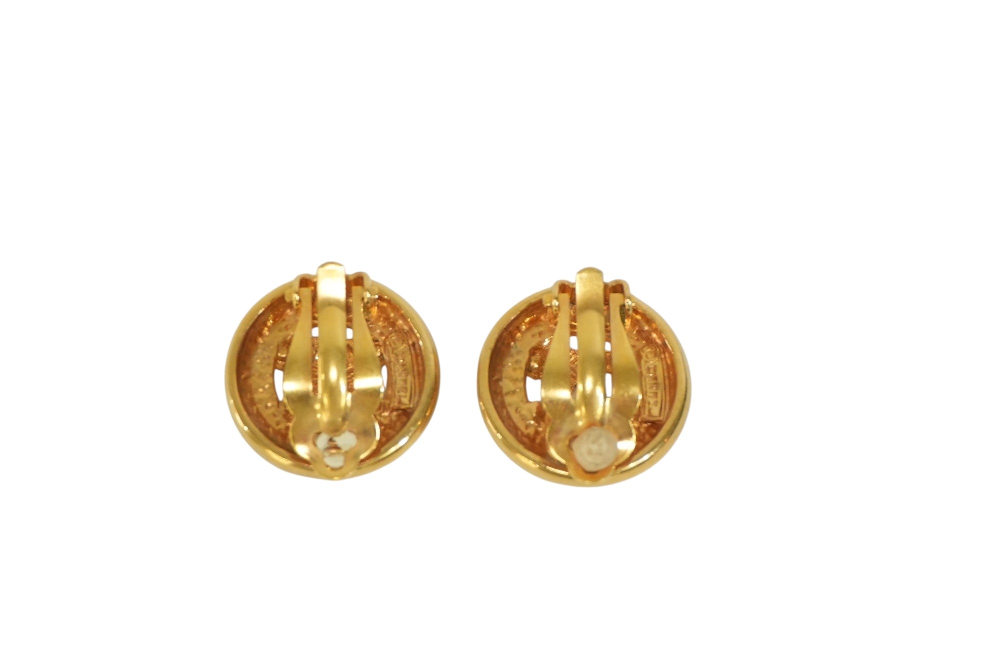 Pre-owned Chanel Fashion Gold Clip on Earrings