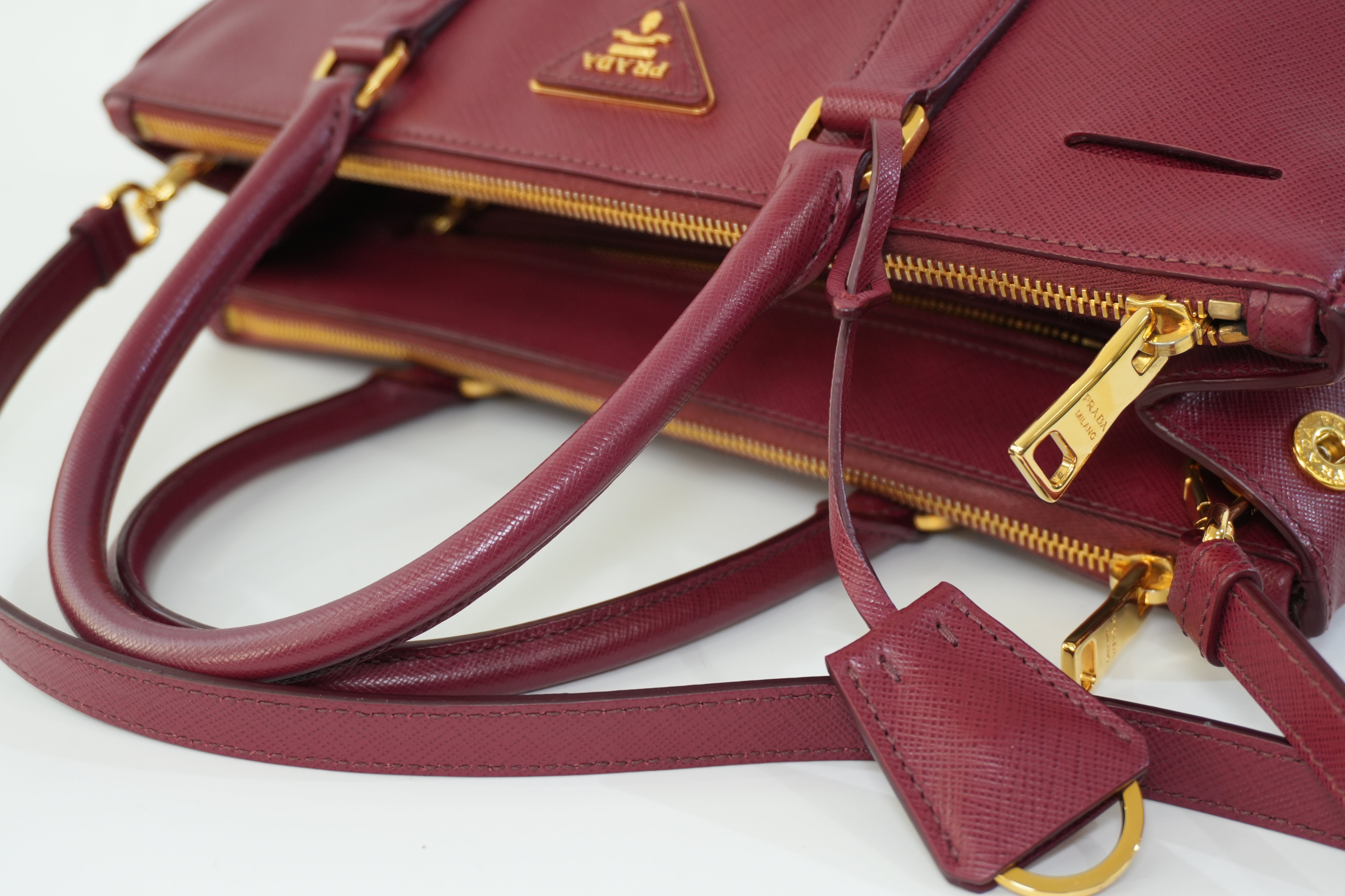 Pre-owned Prada Leather Two Way Shoulder Bag Burgundy