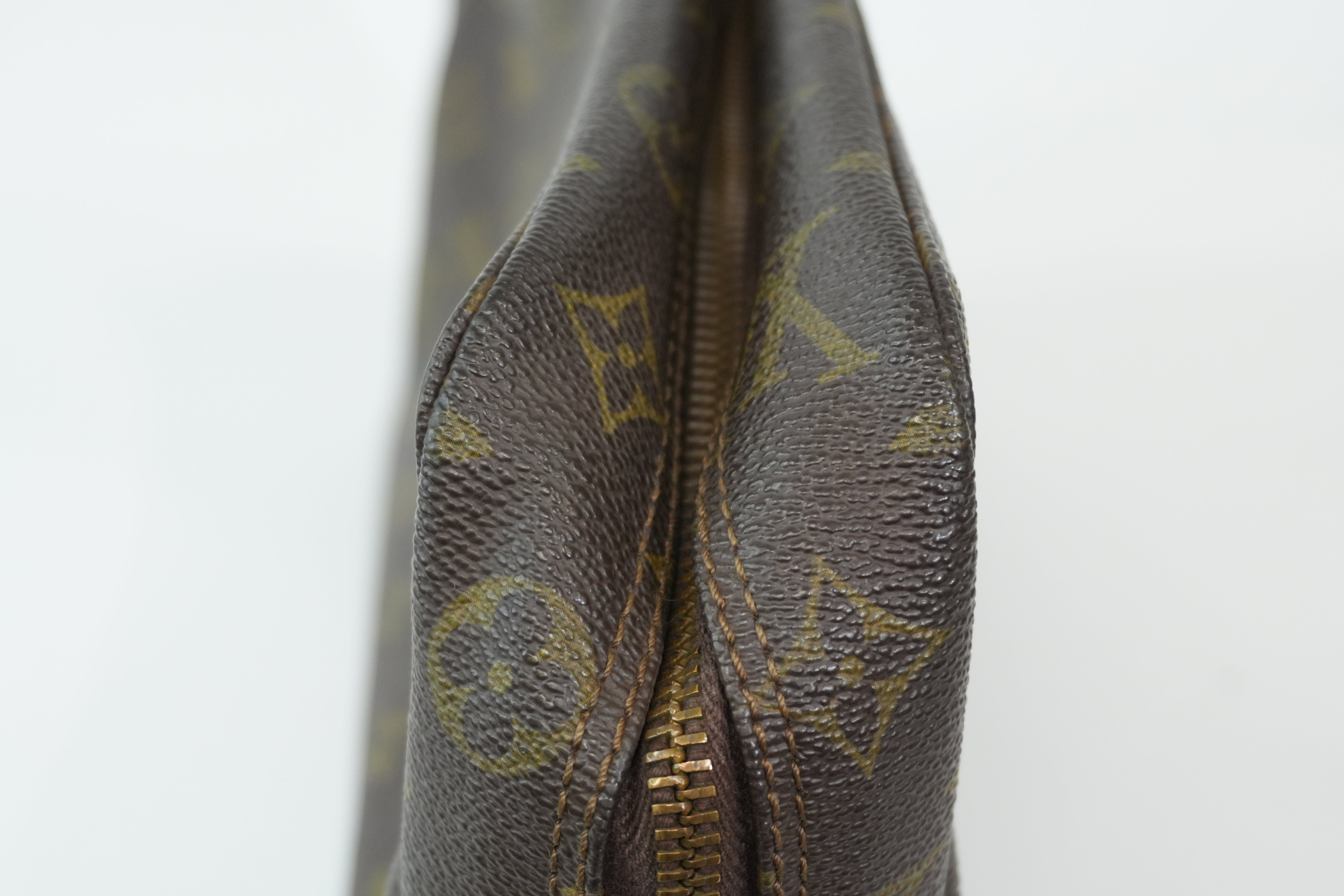 Pre-owned Louis Vuitton Monogram Trousse 28 pouch