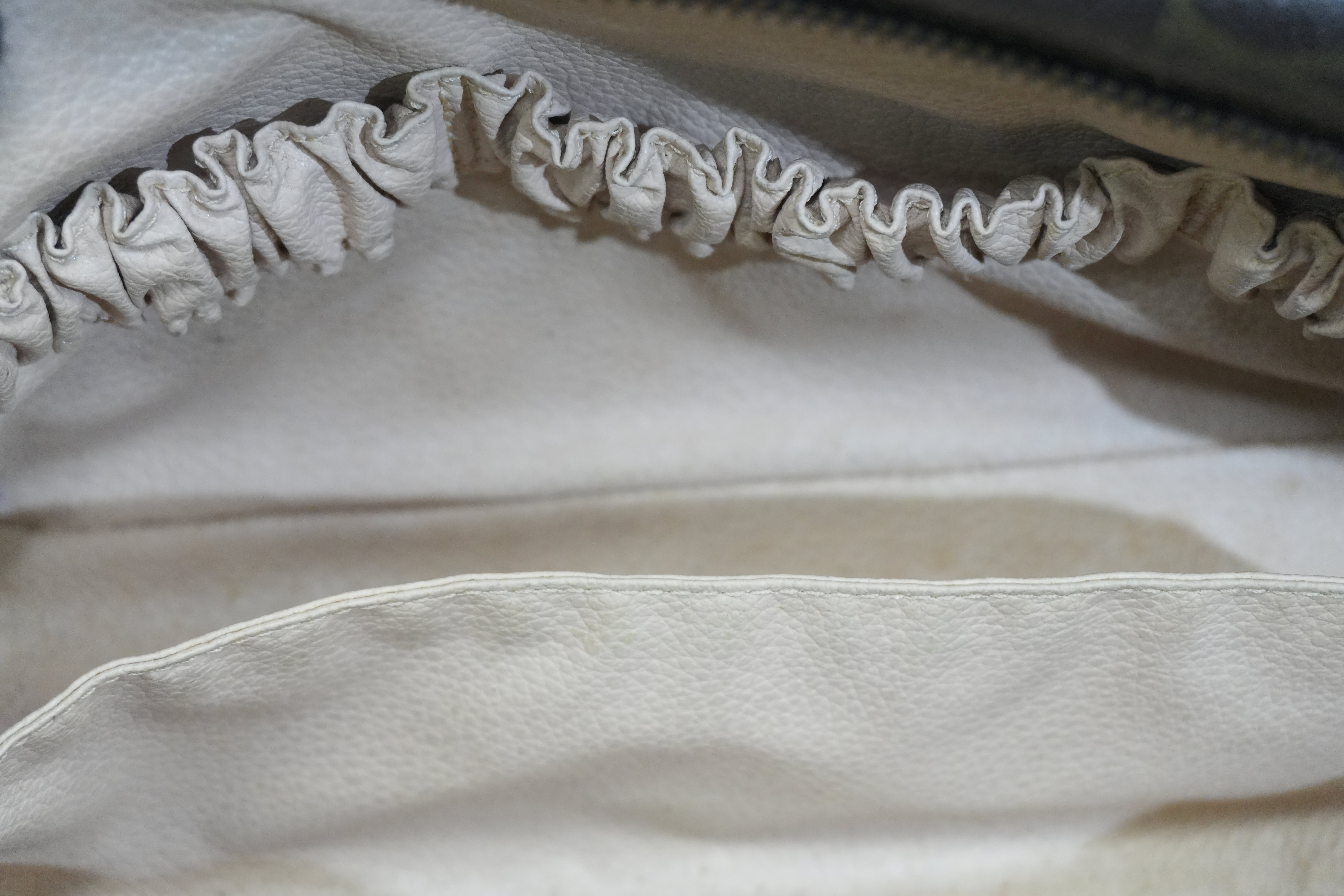 Pre-owned Louis Vuitton Monogram Trousse 28 pouch