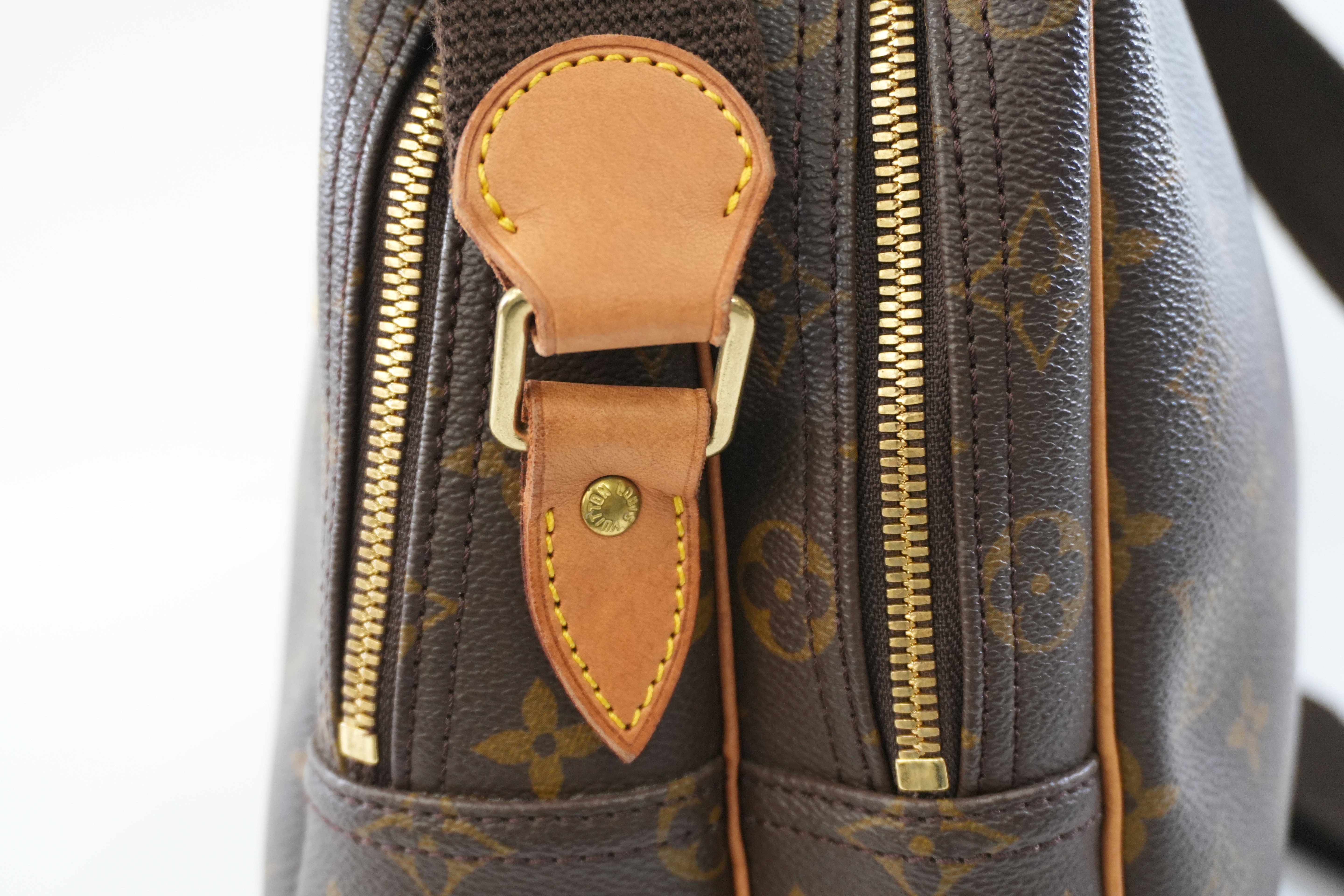 Louis Vuitton Monogram Reporter GM Shoulder Bag Used