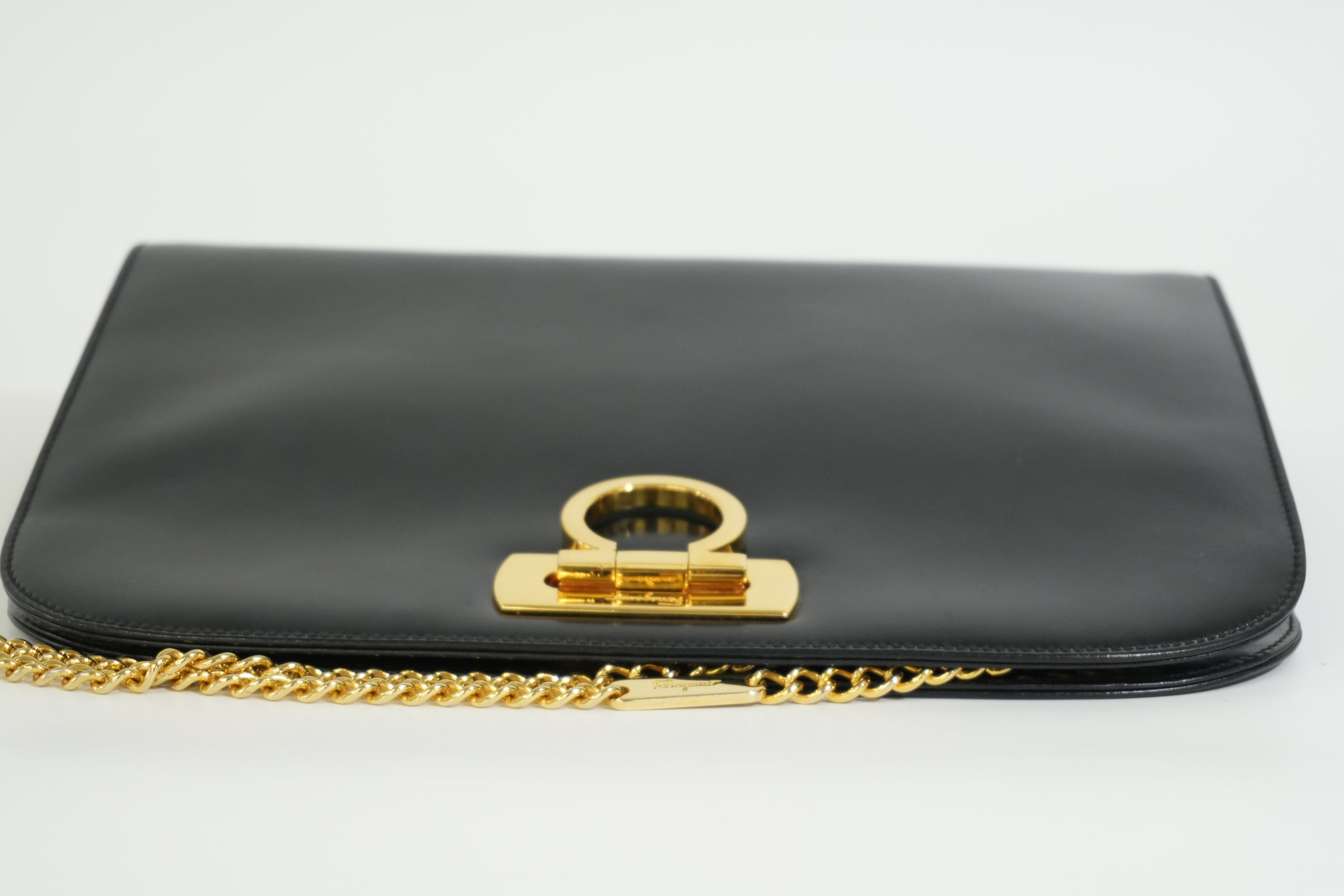 Pre-owned Ferragamo Chain Shoulder Bag Black