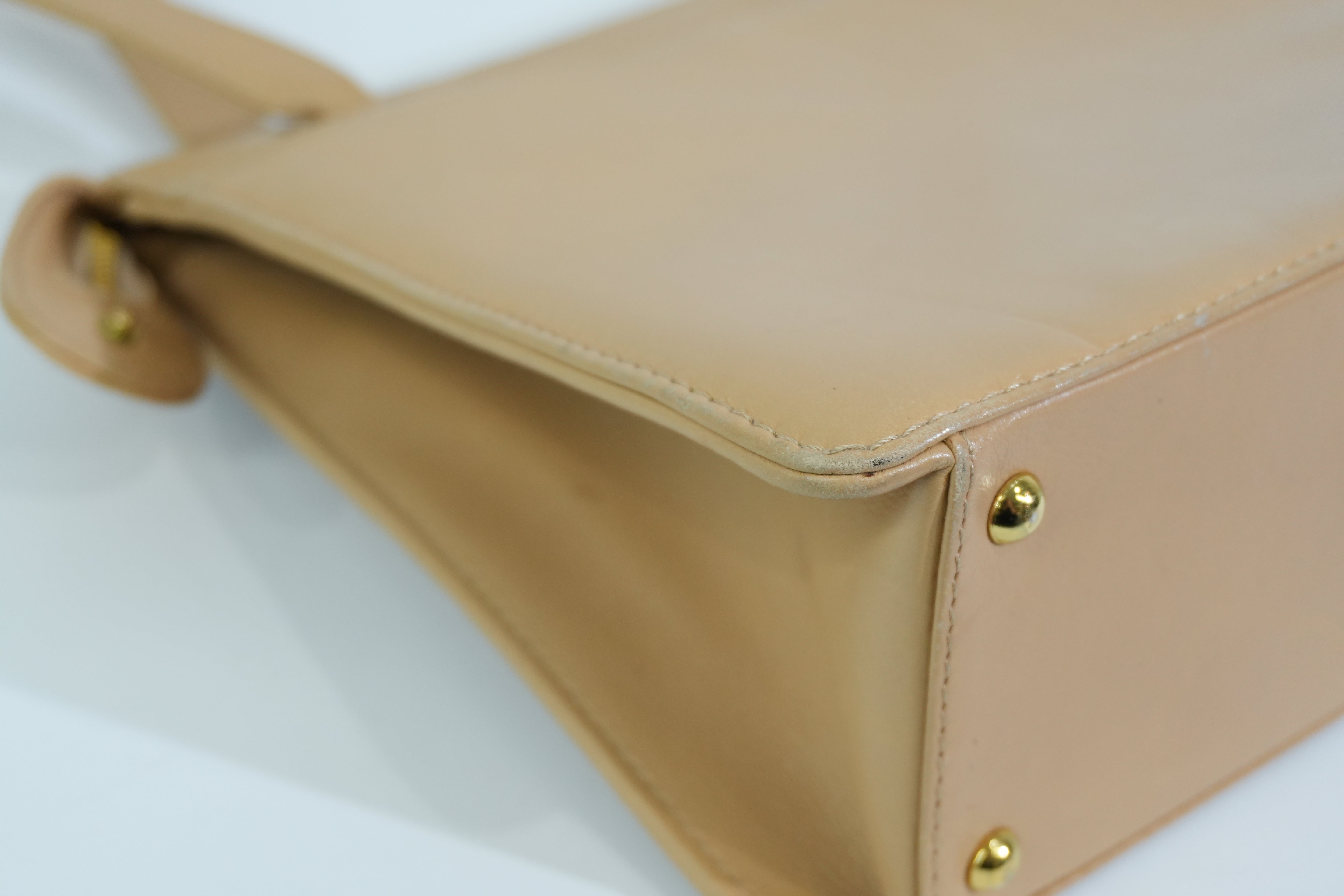 Pre-owned Chanel Lambskin Leather Tote Bag Beige