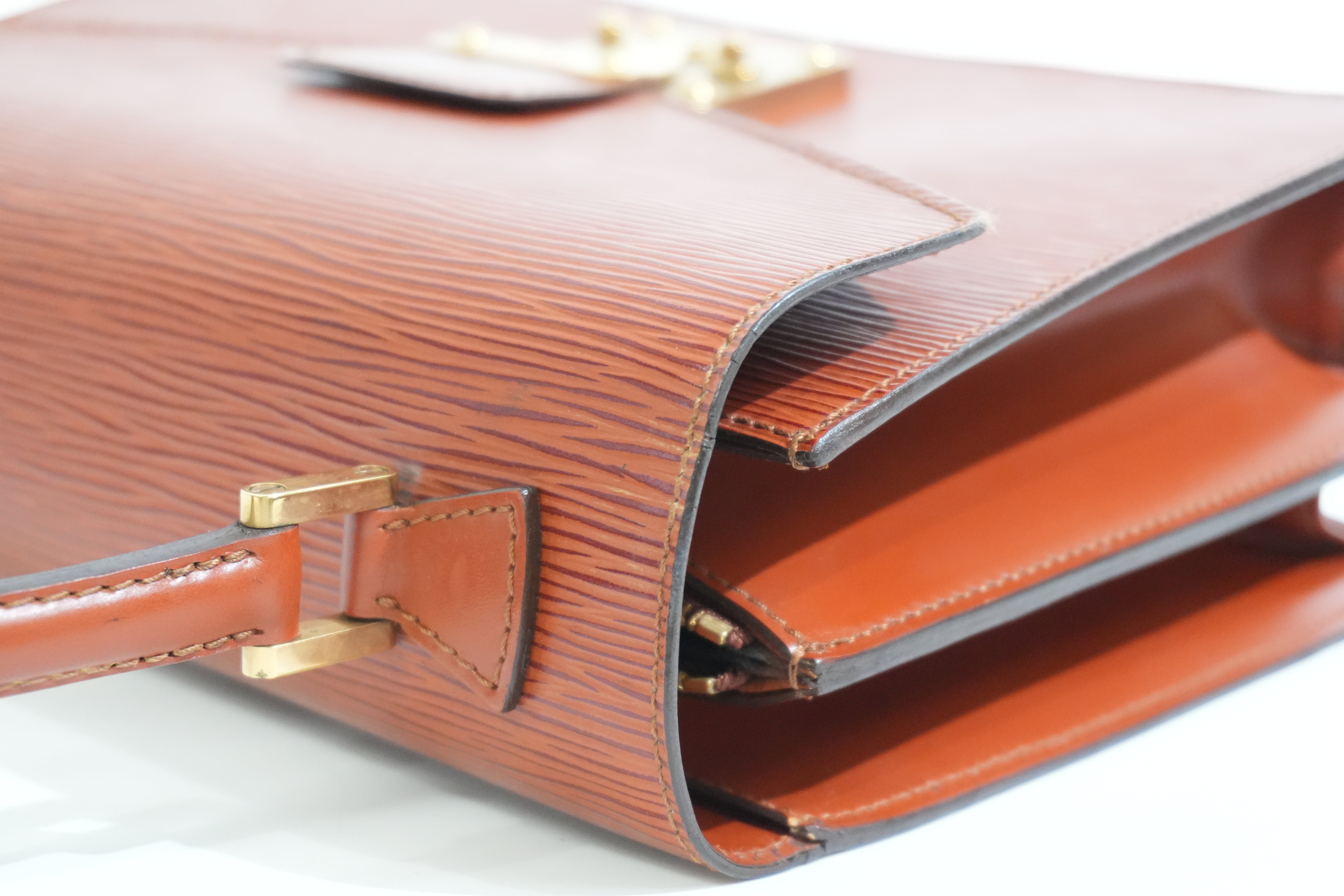 Pre-owned Louis Vuitton Epi Concorde Top Handle Handbag Kenya Brown