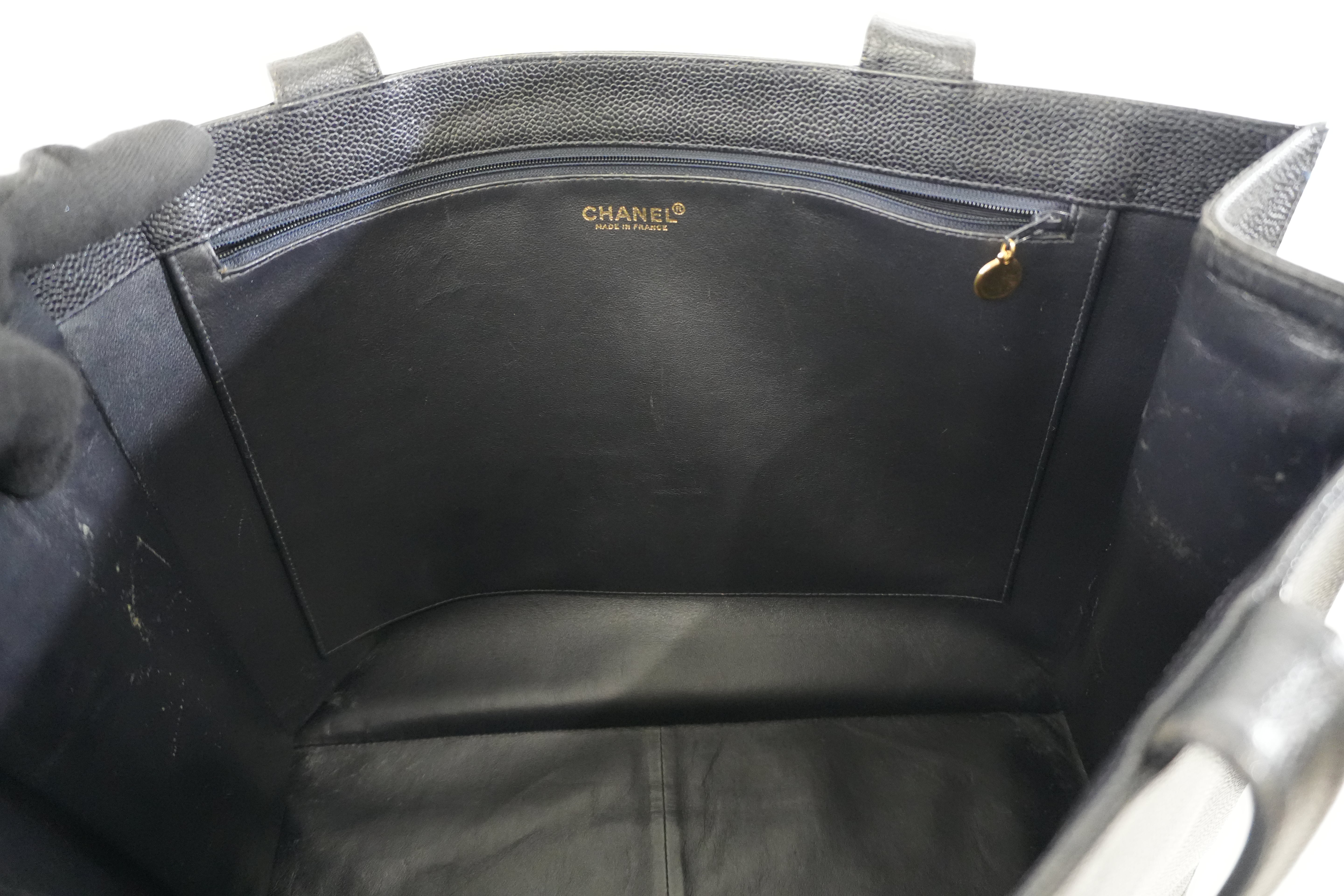 Pre-owned Chanel Caviar Skin Leather Tote Bag Black