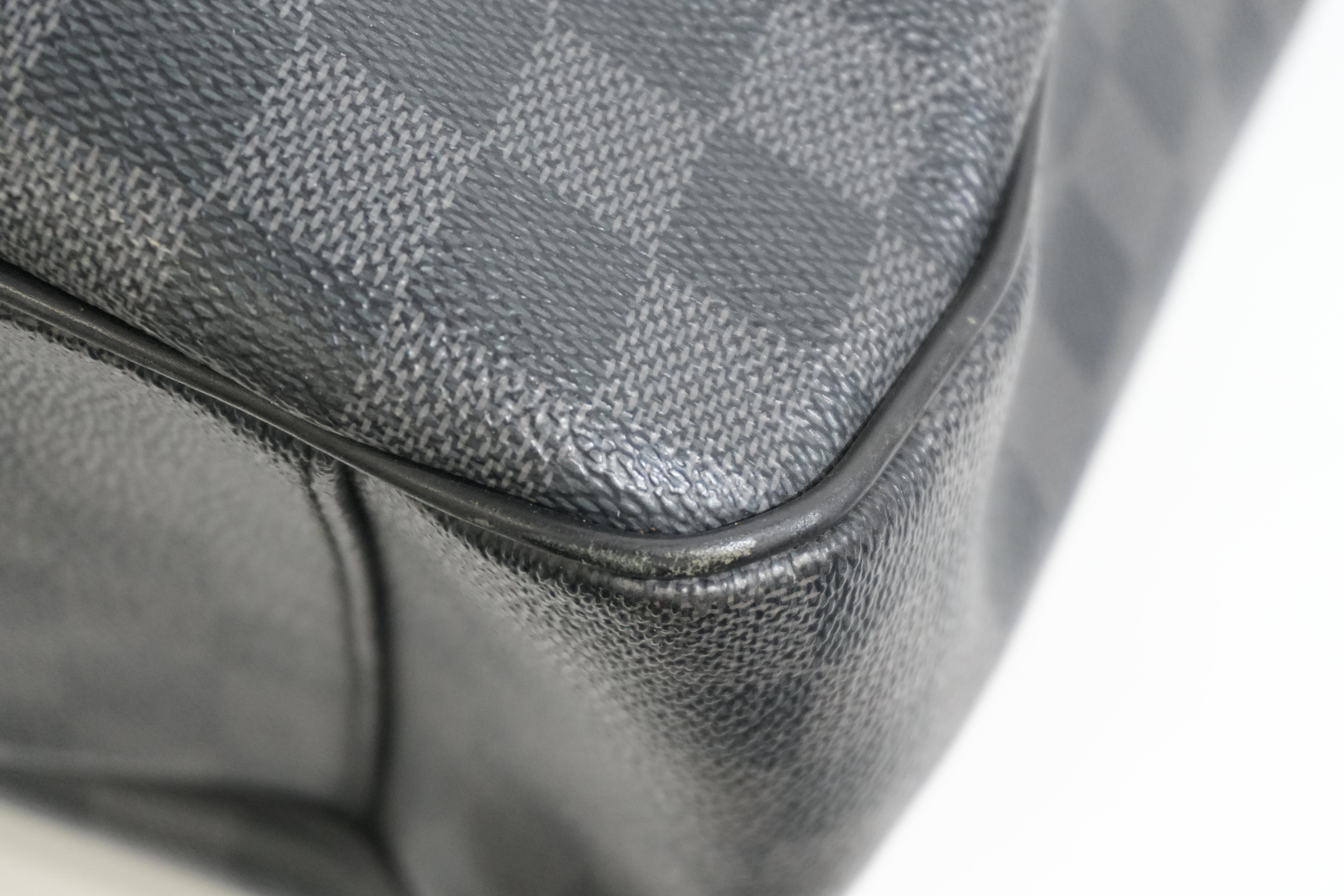 Pre-owned Louis Vuitton Damier Graphite Tadao Shoulder Tote Bag
