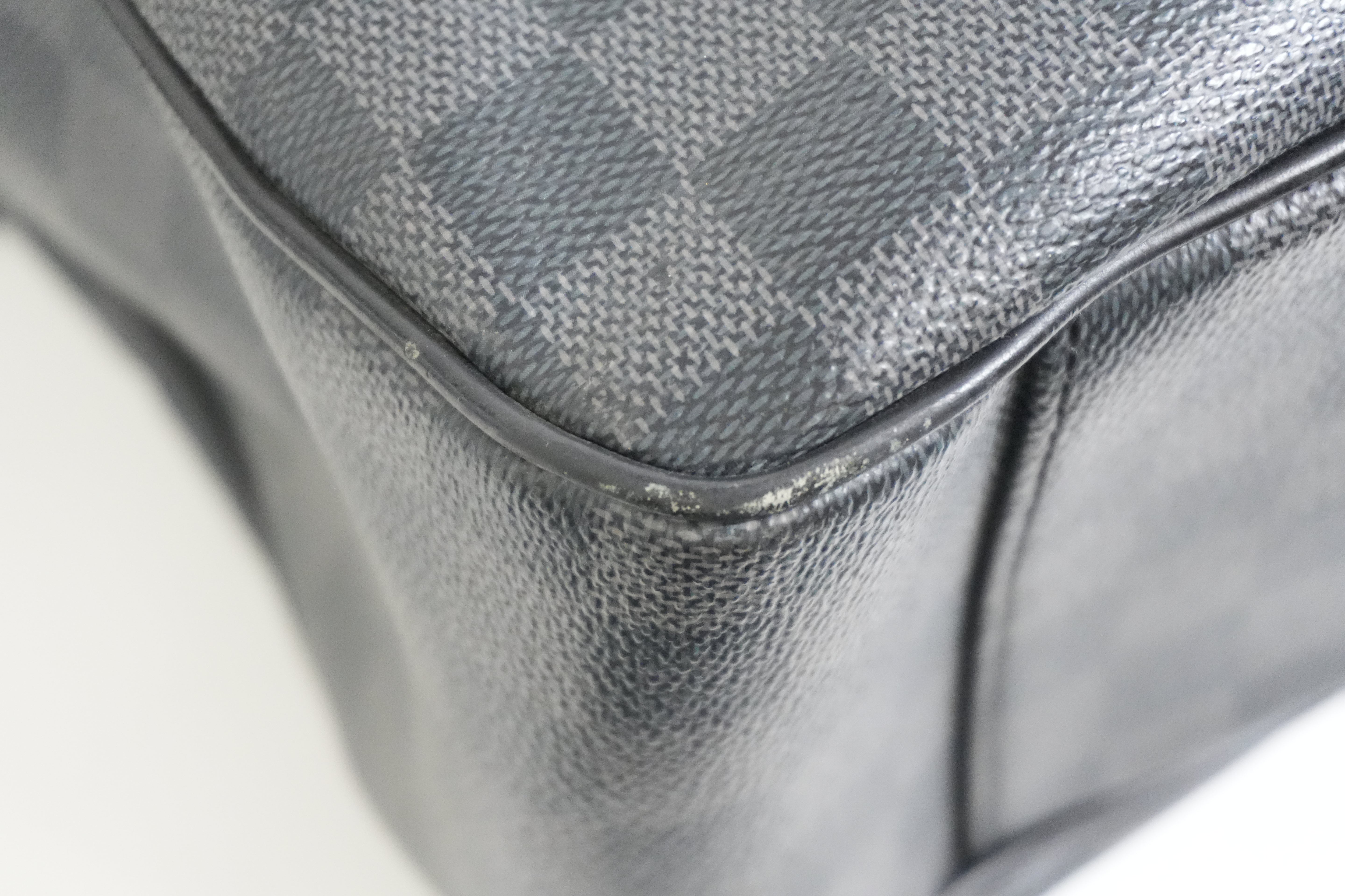 Pre-owned Louis Vuitton Damier Graphite Tadao Shoulder Tote Bag